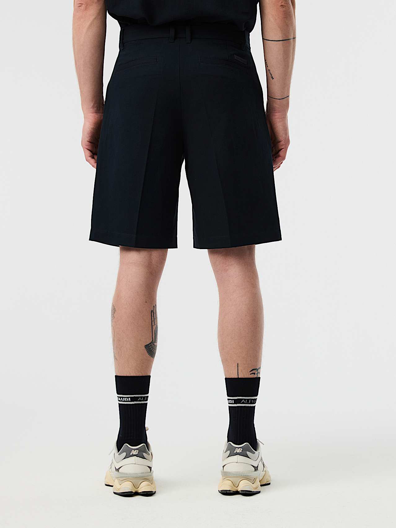 AlphaTauri | PINO V1.Y10.01 | Pantaloncini in misto lino e cotone in Dark Navy for Uomo
