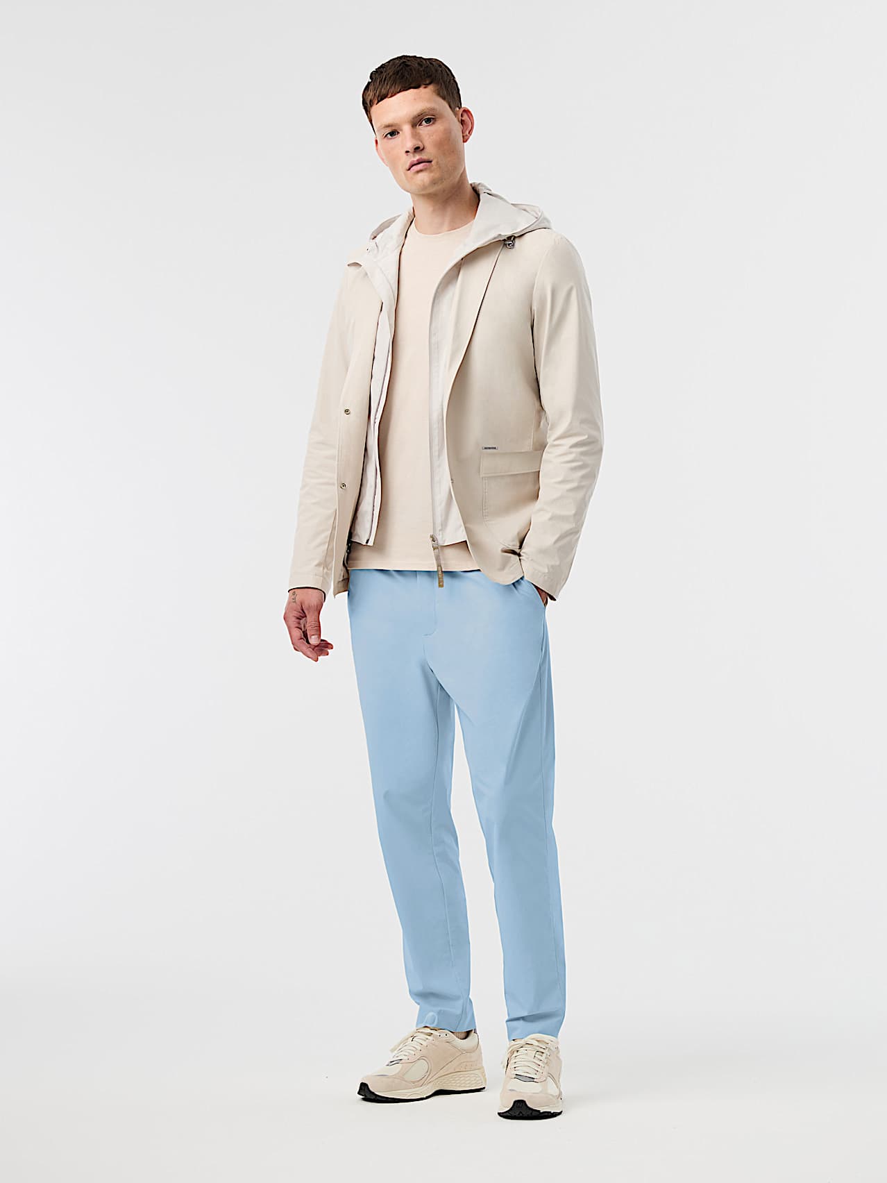 AlphaTauri | POCAS V2.Y10.01 | Pantalón de viaje elástico de alto rendimiento in Clouded Blue for Hombre