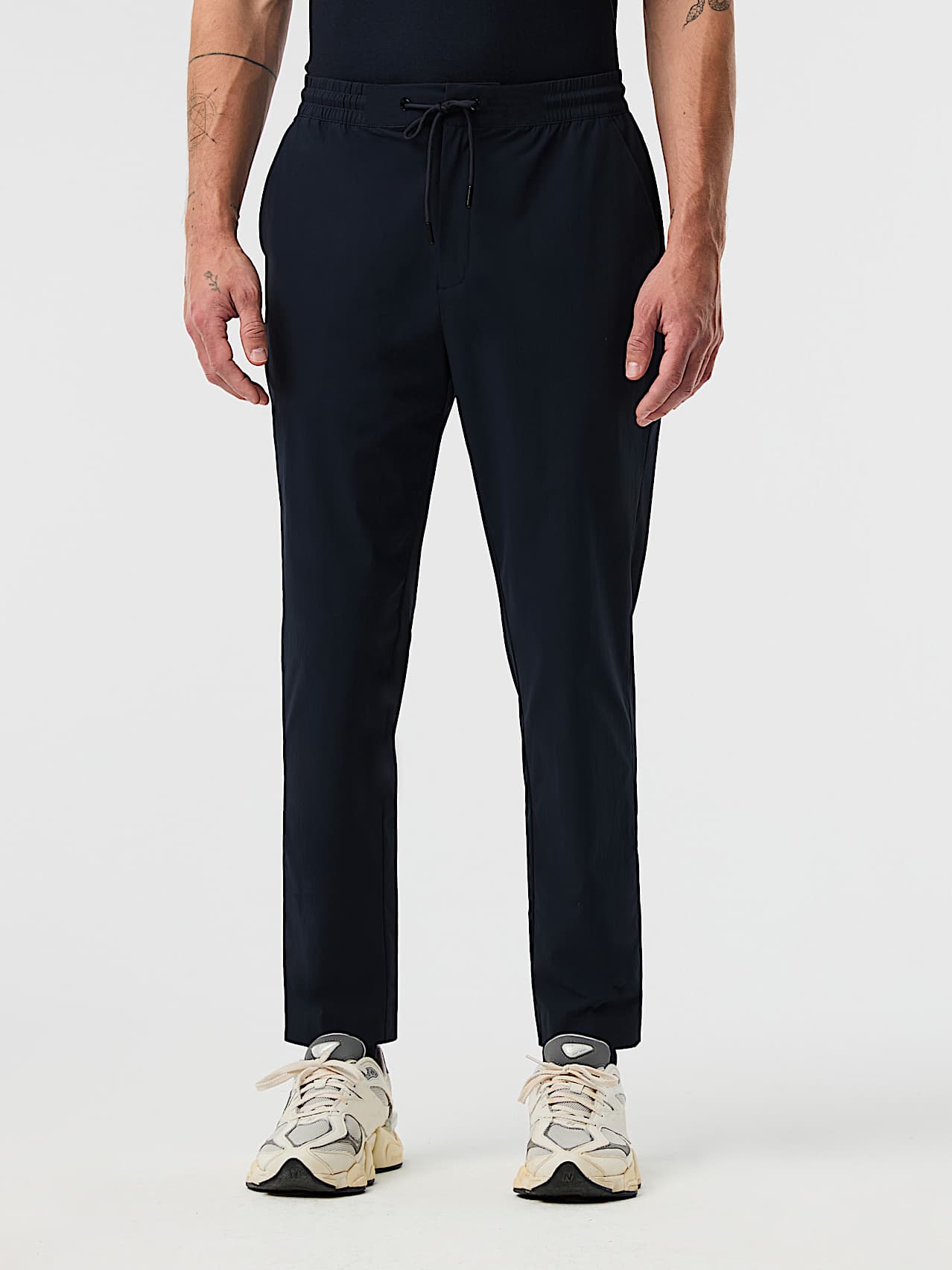 AlphaTauri | POCAS V2.Y10.01 | Reisehose aus Performancestretch in Dark Navy für Herren