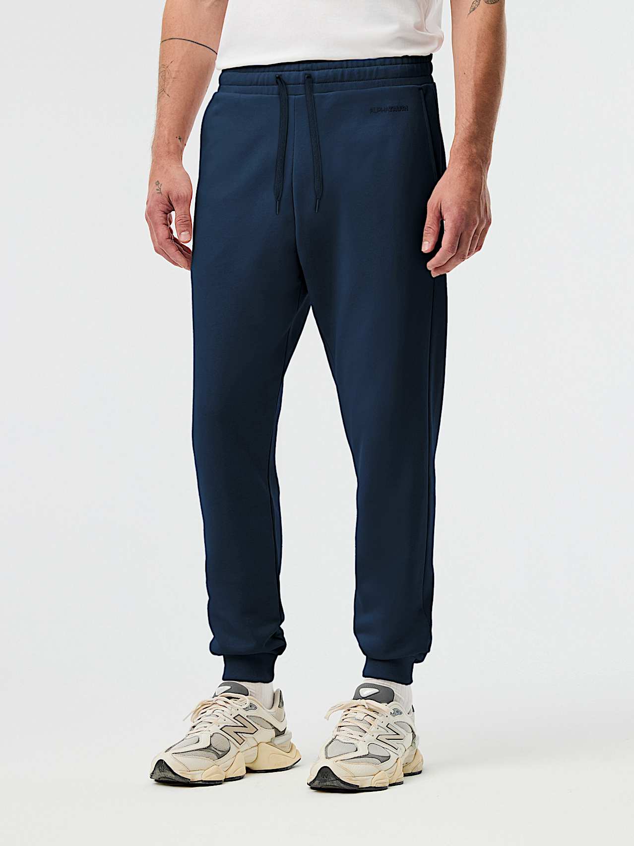 AlphaTauri | PHERO V3.Y10.01 | Pantalón de deporte con logotipo de la marca in Dark Navy for Hombre