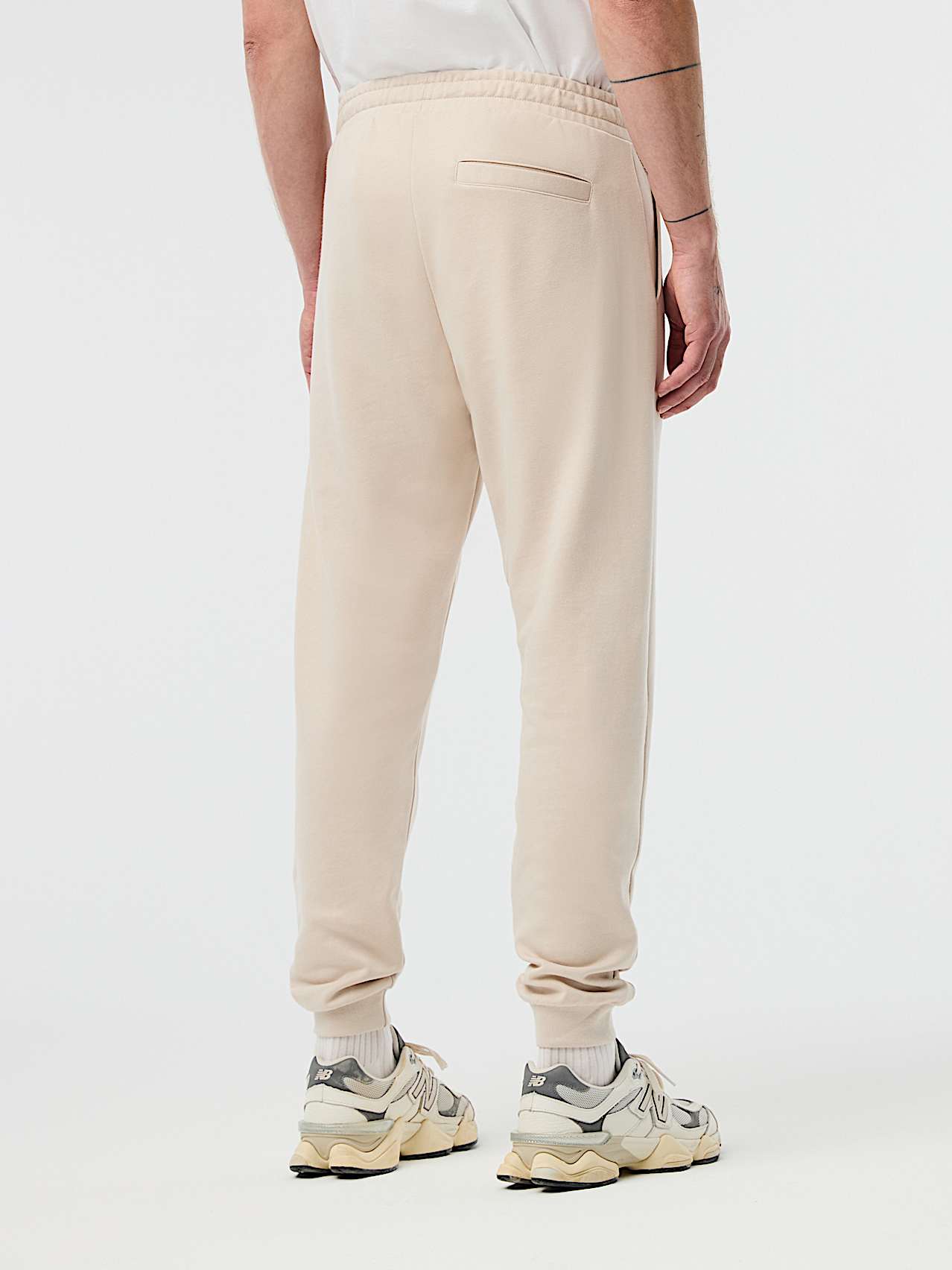 AlphaTauri | PHERO V3.Y10.01 | Jogginghose mit Signature-Logo in Stone für Herren