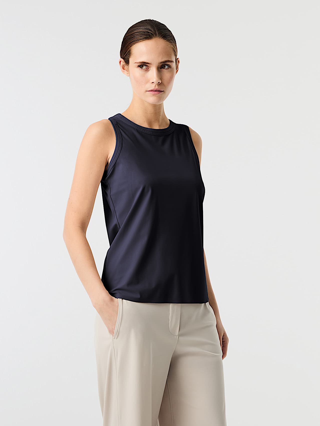 AlphaTauri | JANI V1.Y10.01 | Canottiera in Power Stretch Jersey in Dark Navy for Donna