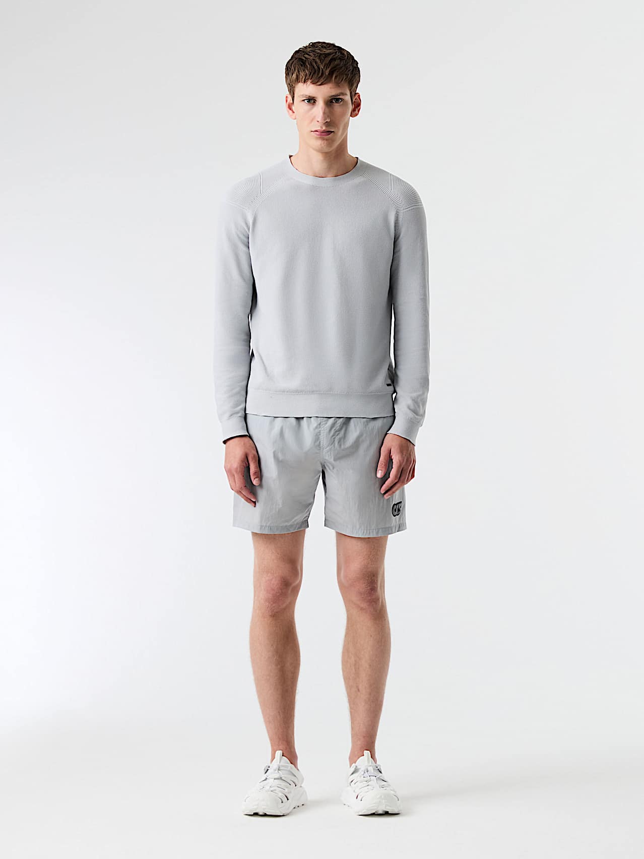 AlphaTauri | FOSOP V4.Y8.02 | Seamless 3D Performance Knit Crewneck Sweater in Medium Grey for Men
