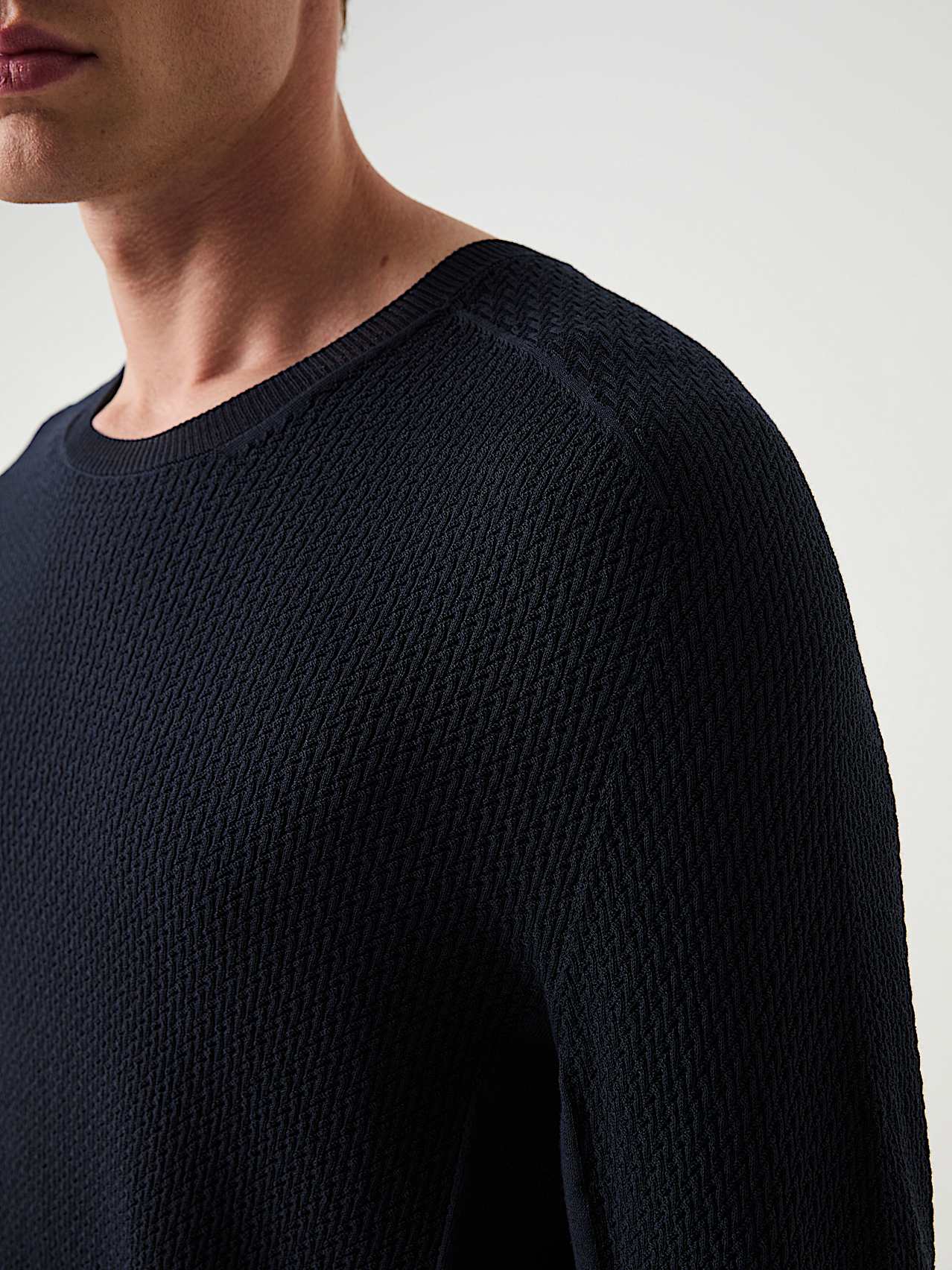 various 3D knit . . ニット1枚でも過ごせそうな気温になってき