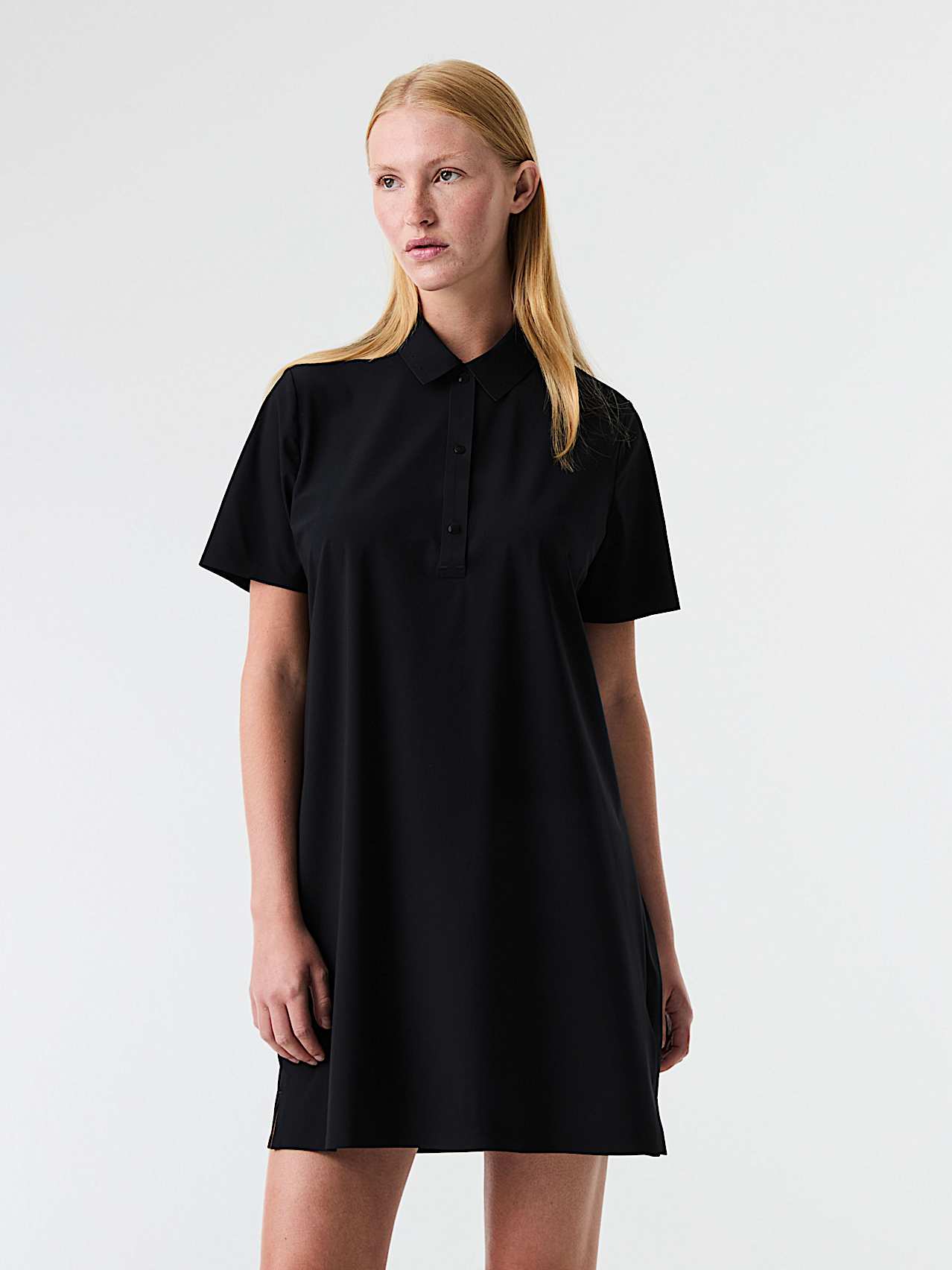 AlphaTauri | JANTOR V1.Y9.01 | Vestido de punto tipo polo Power Stretch in Negro for Mujer