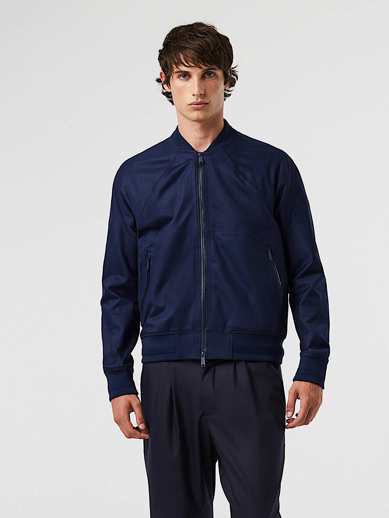 AlphaTauri | OPSTO V1.Y6.03 | Veste Warpknit en Taurobran® fabriquée en une seule pièce in Bleu Marine for Homme