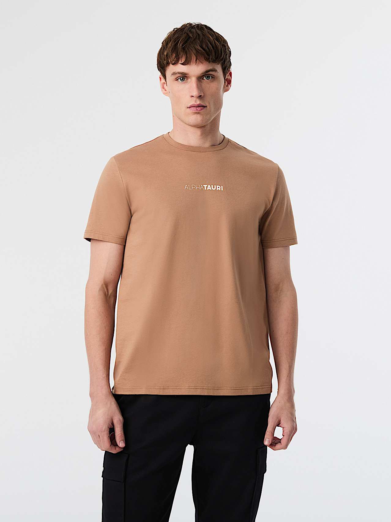 AlphaTauri | JOTTO V1.Y8.02 | T-shirt in cotone con logo esclusivo in Camel for Uomo