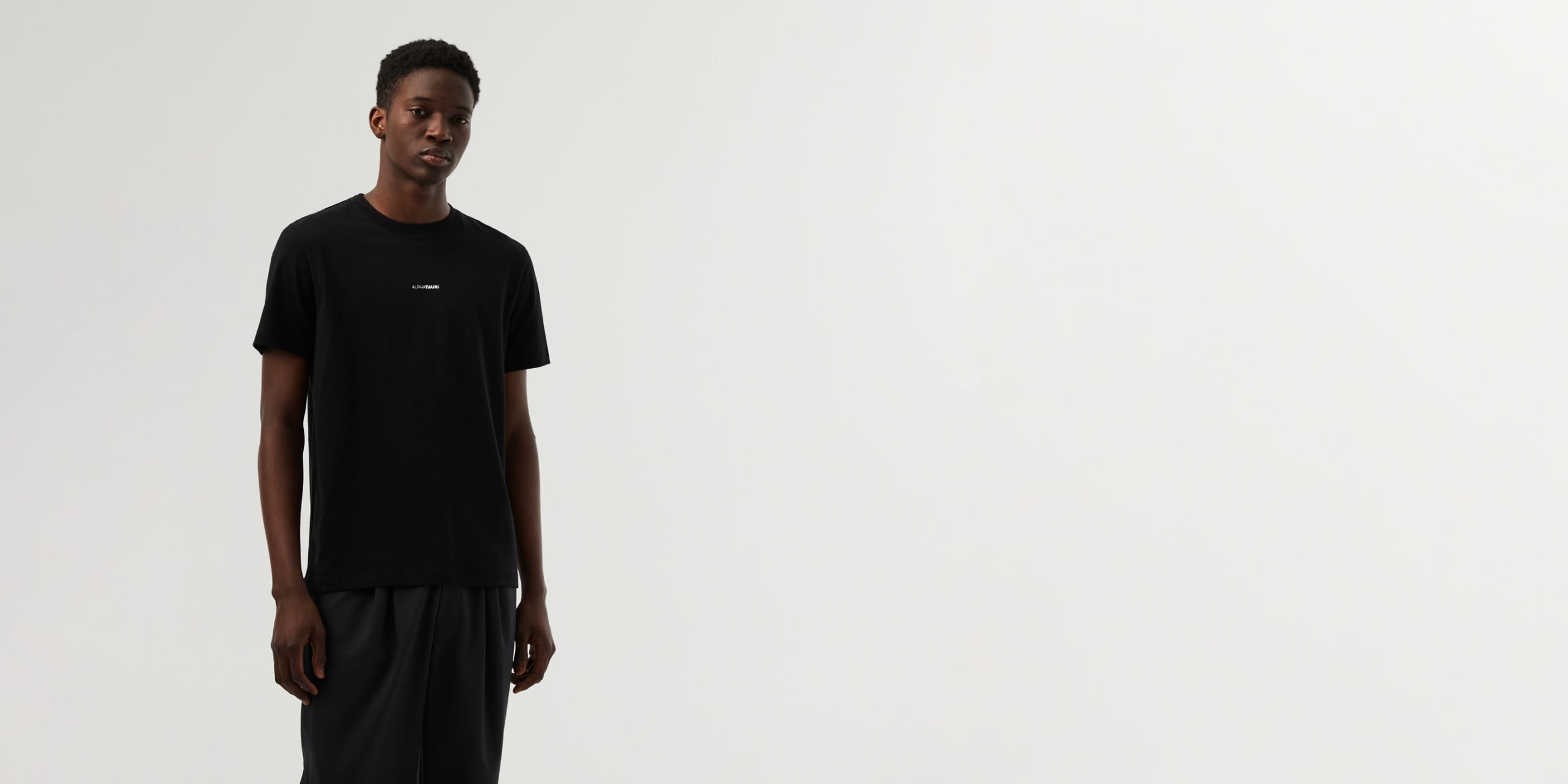 AlphaTauri | JANTA V1.Y7.02 | T-shirt en coton à imprimé marbré in Noir for Homme AlphaTauri | JANTA V1.Y7.02 | T-shirt en coton à imprimé marbré in Noir for Homme