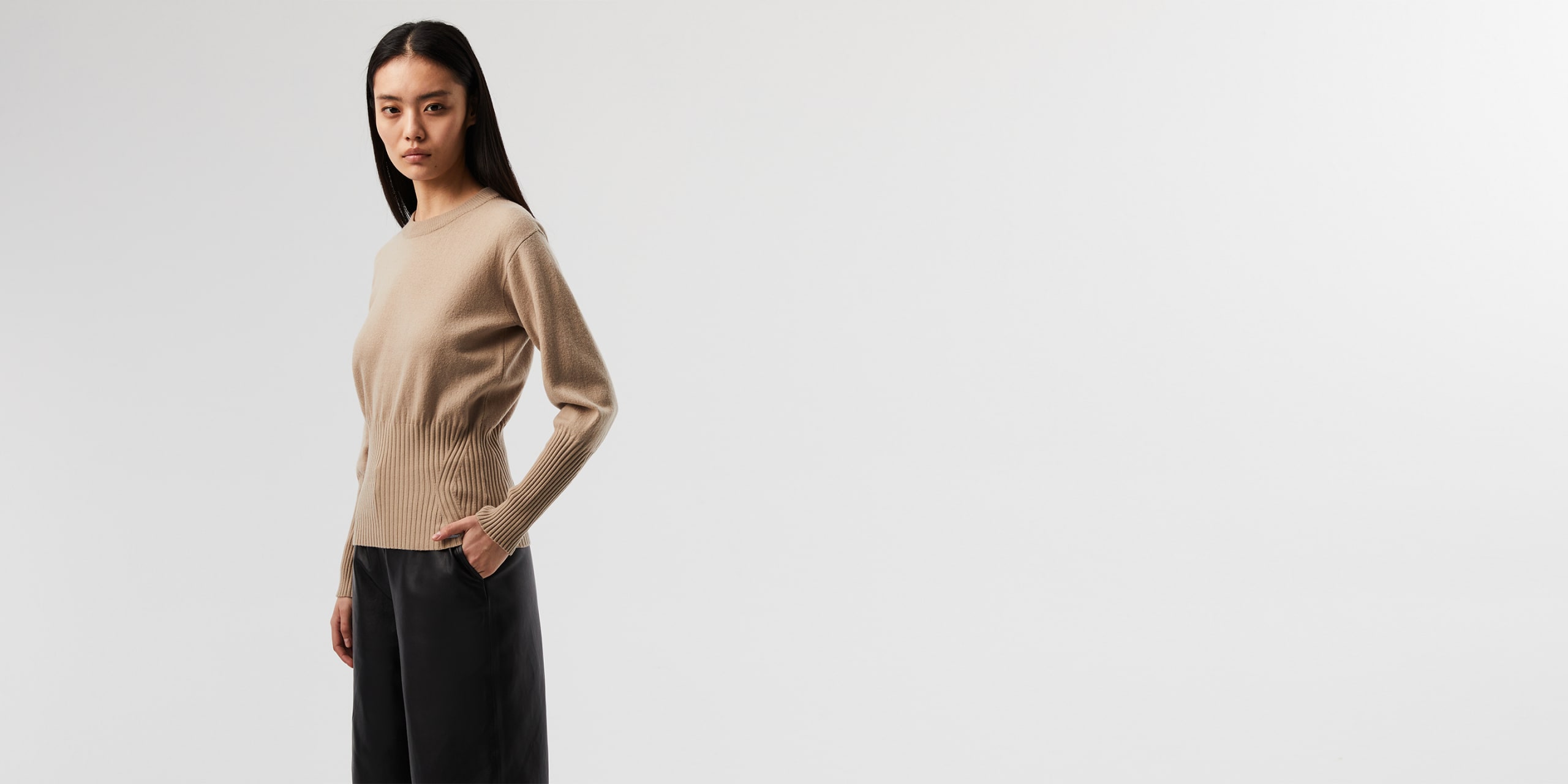 AlphaTauri | FRID V1.Y7.02 | Jersey de punto de fieltro de lana merino in Marrón / Beis for Mujer AlphaTauri | FRID V1.Y7.02 | Jersey de punto de fieltro de lana merino in Marrón / Beis for Mujer