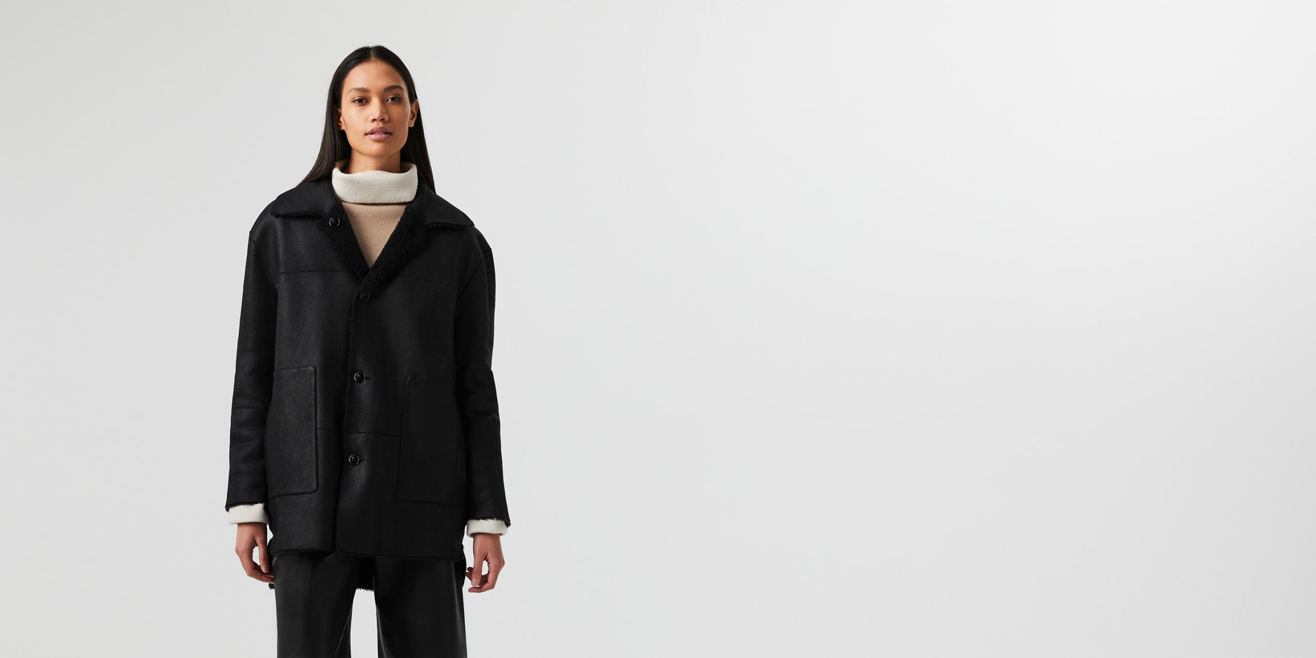 AlphaTauri | LERAS V1.Y7.02 | Veste réversible en cuir retourné in Noir for Femme AlphaTauri | LERAS V1.Y7.02 | Veste réversible en cuir retourné in Noir for Femme