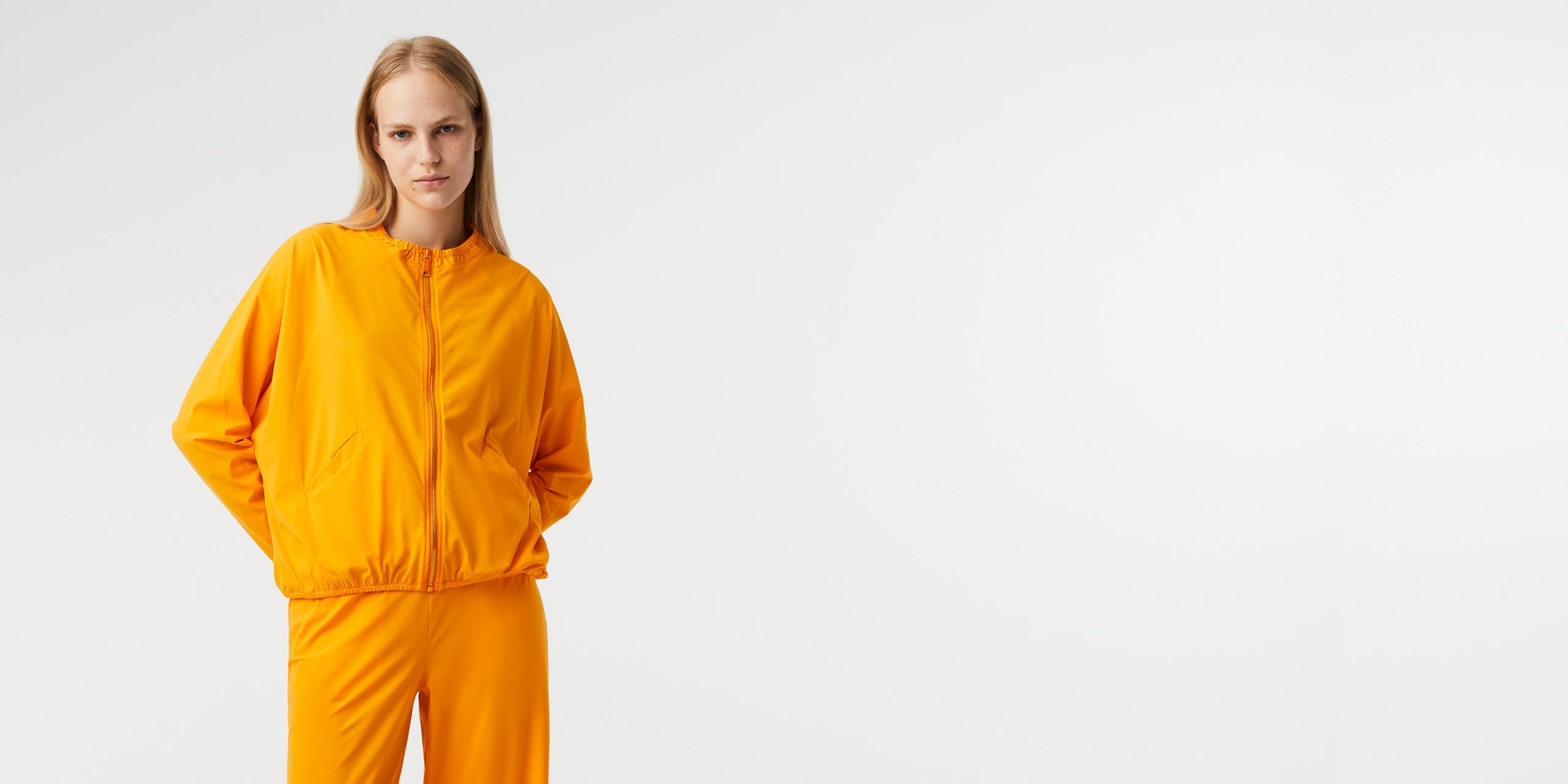 AlphaTauri | JEUJA V1.Y7.01 | Veste en Power Stretch Jersey in Jaune Chaud for Femme AlphaTauri | JEUJA V1.Y7.01 | Veste en Power Stretch Jersey in Jaune Chaud for Femme