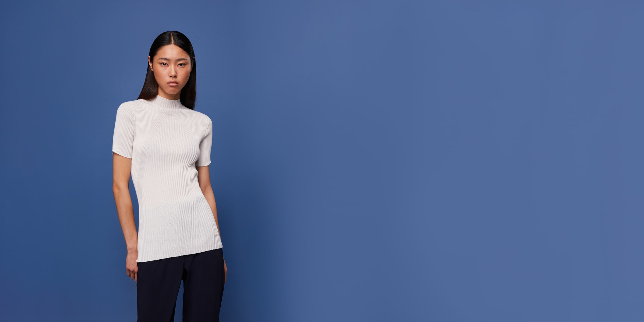 AlphaTauri | FASHLO V1.Y7.01 | シームレス3Dニット カシミア/Coolmax® トップス in アイボリー for レディース AlphaTauri | FASHLO V1.Y7.01 | シームレス3Dニット カシミア/Coolmax® トップス in アイボリー for レディース