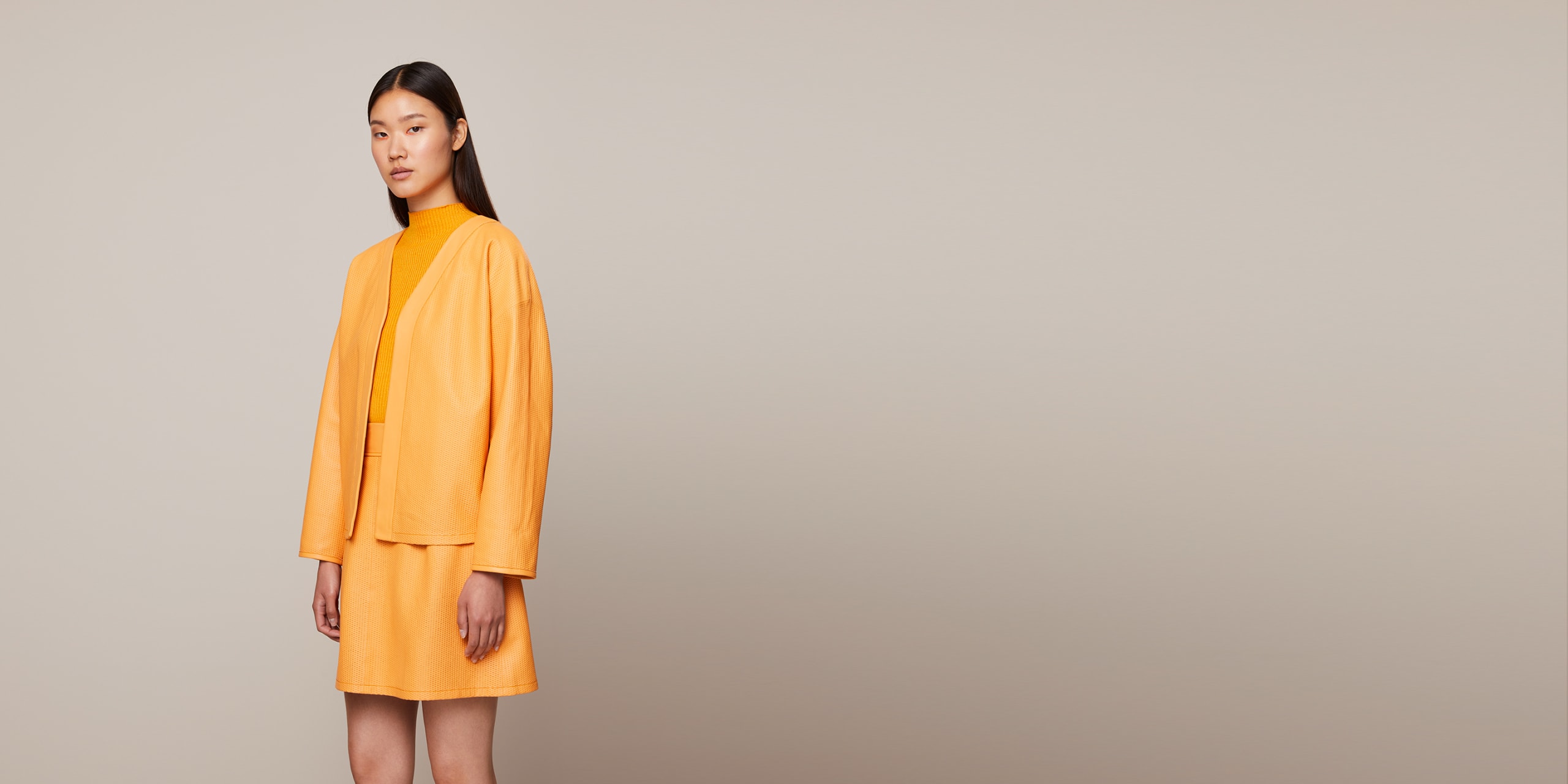 AlphaTauri | LAIPE V1.Y7.01 | Veste perforée en cuir in Jaune Chaud for Femme AlphaTauri | LAIPE V1.Y7.01 | Veste perforée en cuir in Jaune Chaud for Femme