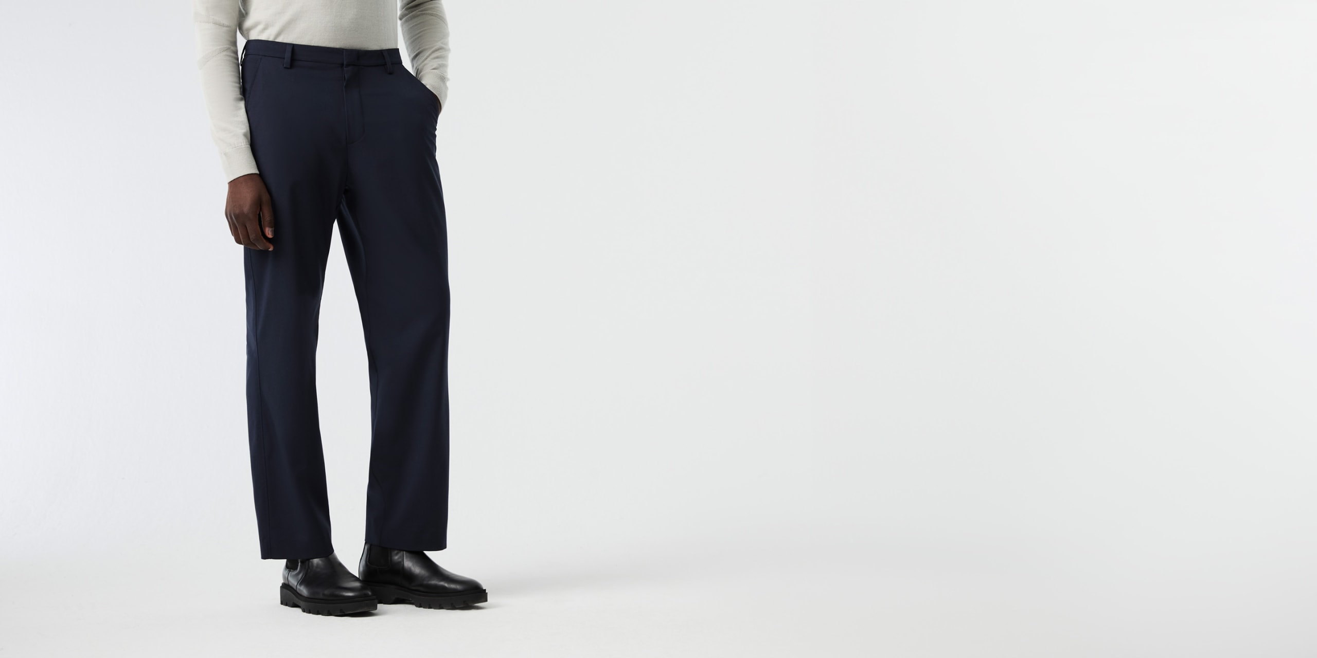 AlphaTauri | PAVE V1.Y8.02 | Straight-Leg Trousers in Navy for Men