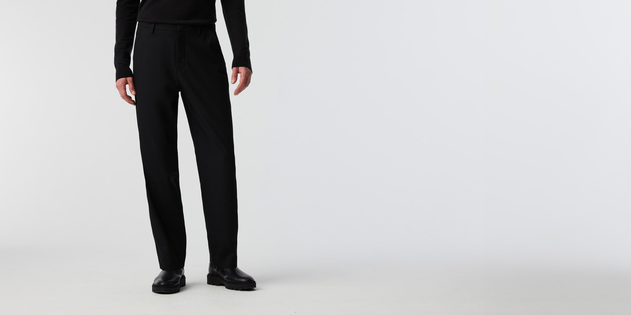 AlphaTauri | PAVE V1.Y8.02 | Pantalon coupe droite in Noir for Homme