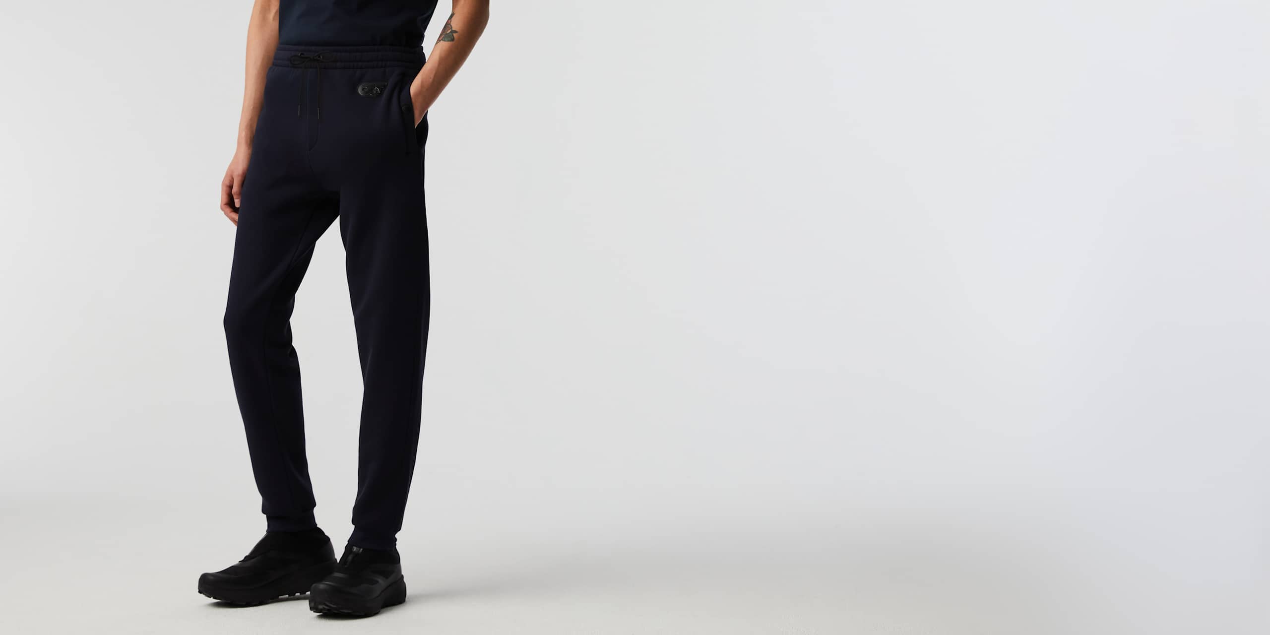 AlphaTauri | PHERO V2.Y8.02 | Signature Logo Sweatpants in Navy for Men