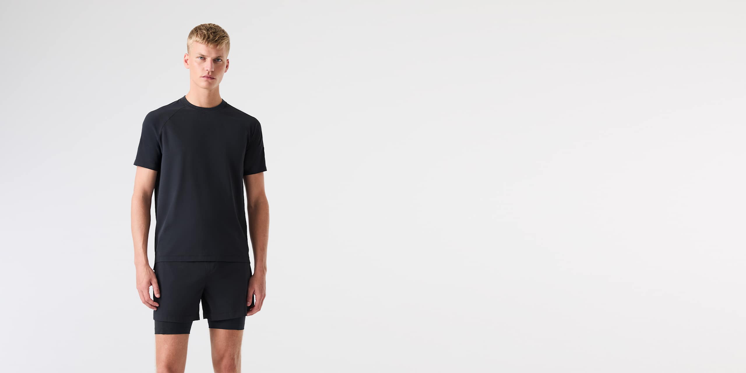 AlphaTauri | SUNO V1.Y9.02 | Technisches Sport-T-Shirt in Black für Herren