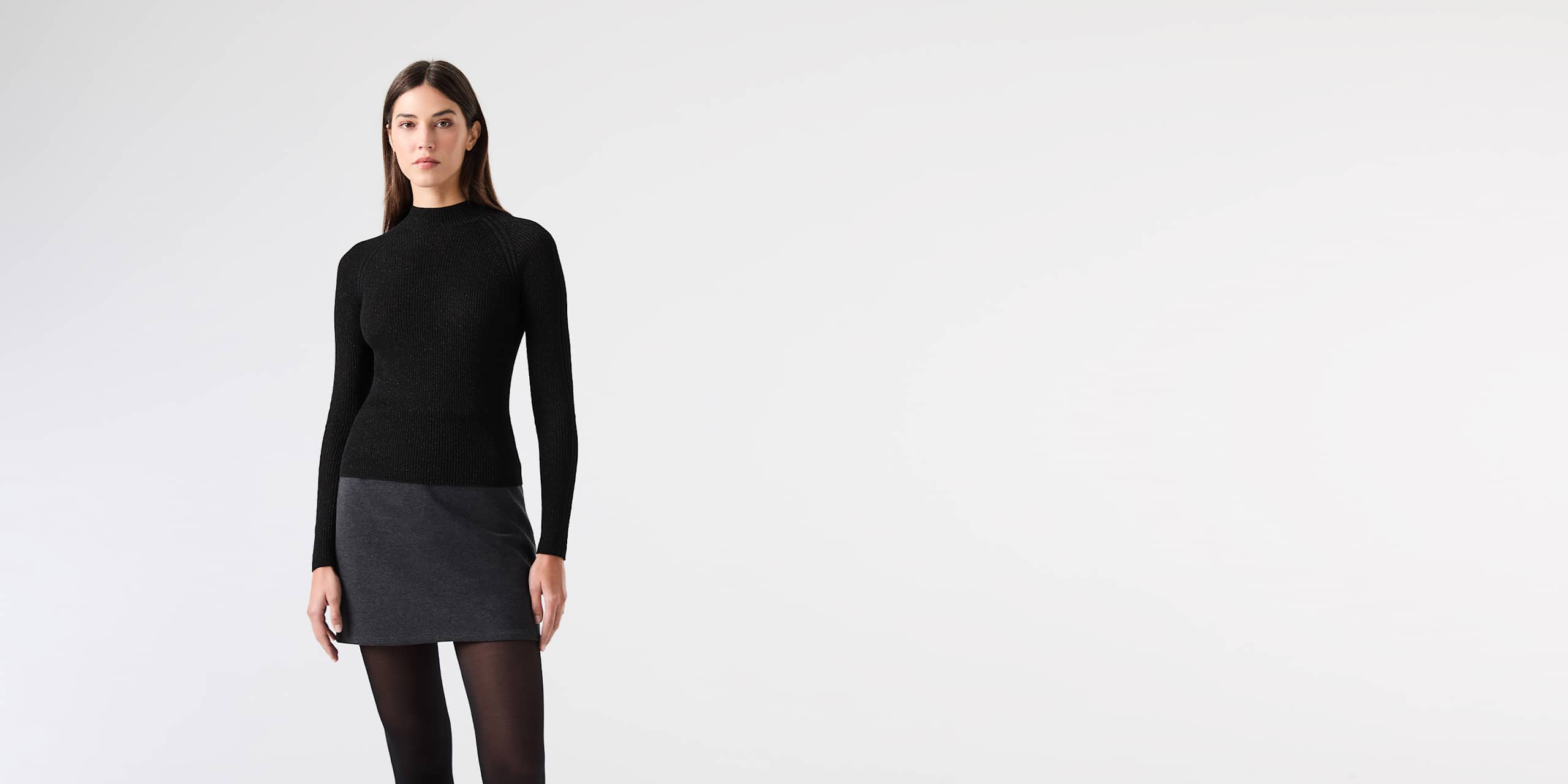 AlphaTauri | FLORA V1.Y9.02 | 3D-Strick Pullover mit Stehkragen und Metallic-Garn in Black für Damen