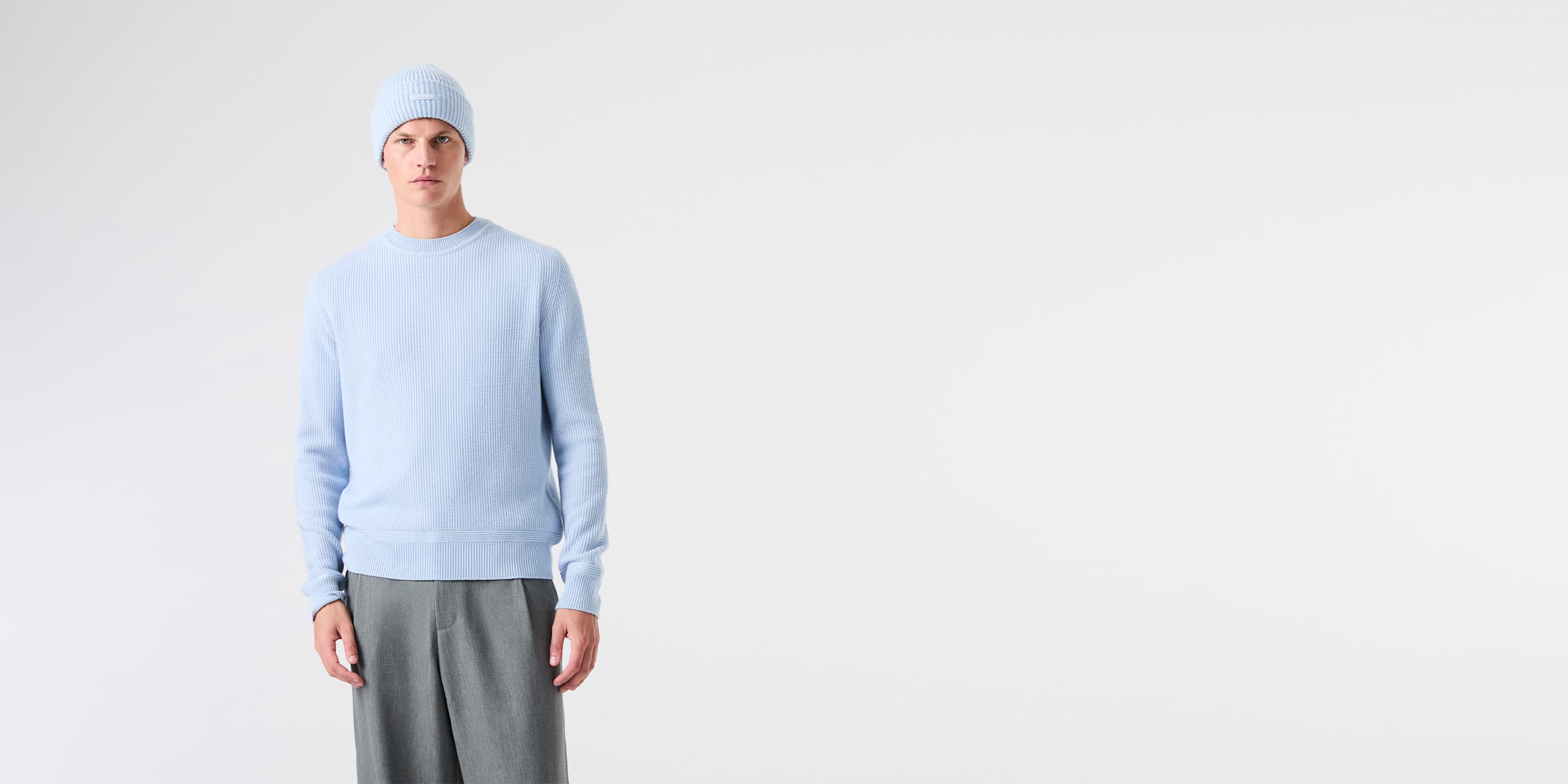 AlphaTauri | ARI V1.Y9.02 | Bonnet en maille épaisse in Sky Blue for Unisexe