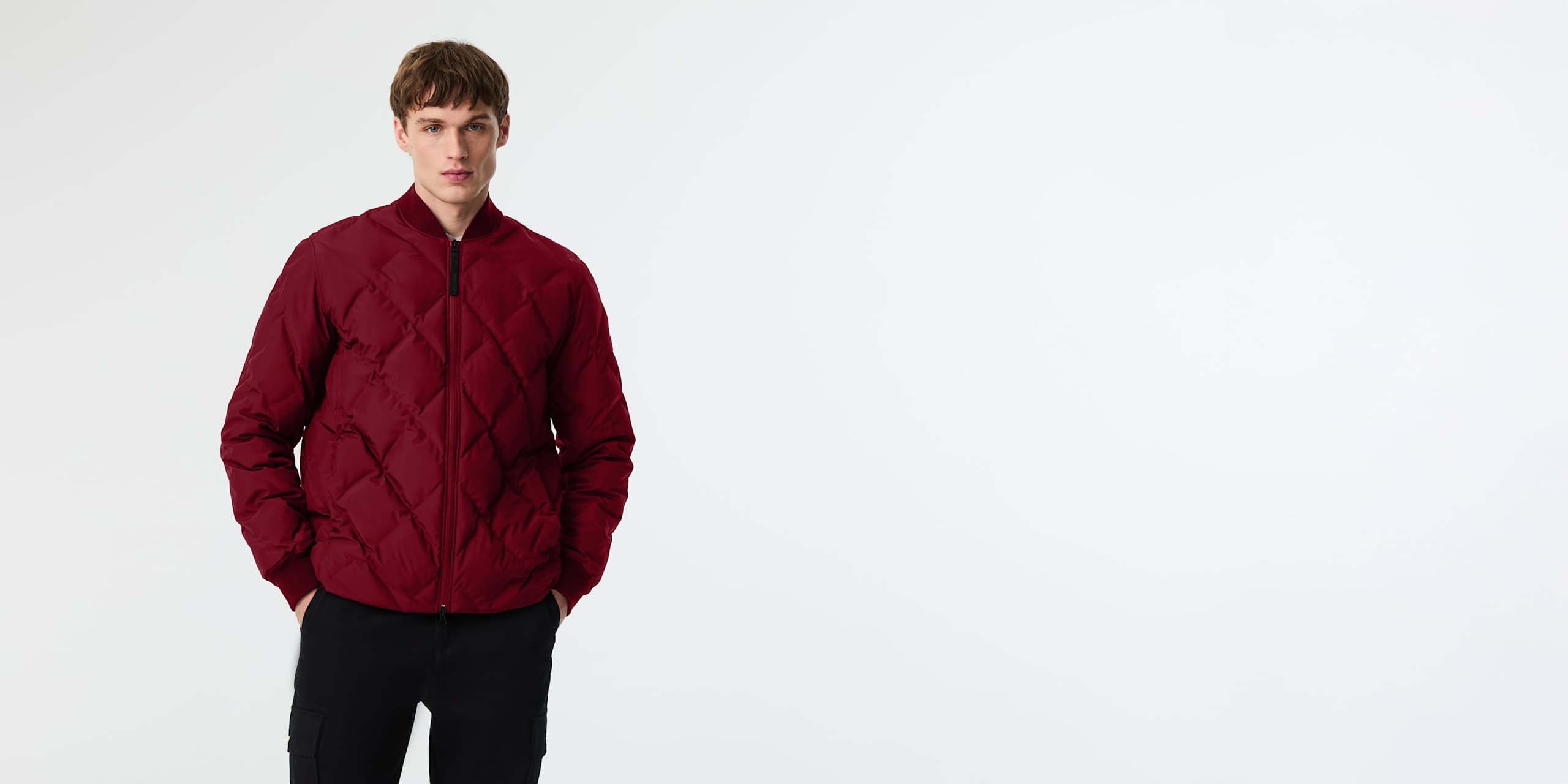 AlphaTauri | OCTAL V1.Y9.02 | Chaqueta bomber acolchada Primaloft® in Dark Berry for Hombre