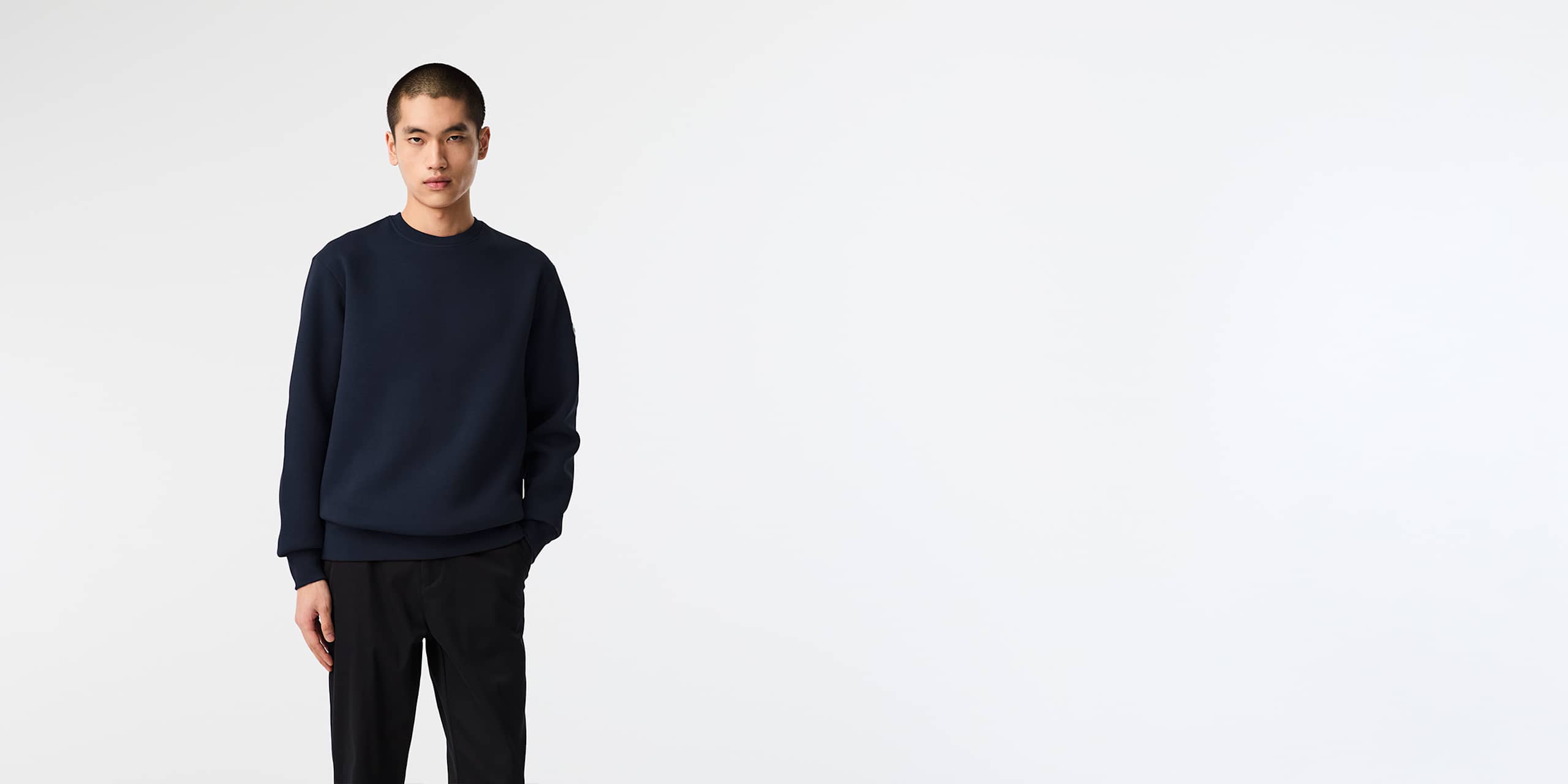 AlphaTauri | SERUA V3.Y9.02 | Sweatshirt mit Rundhalsausschnitt und charakteristischem Logo in Dark Navy für Herren AlphaTauri | SERUA V3.Y9.02 | Sweatshirt mit Rundhalsausschnitt und charakteristischem Logo in Dark Navy für Herren