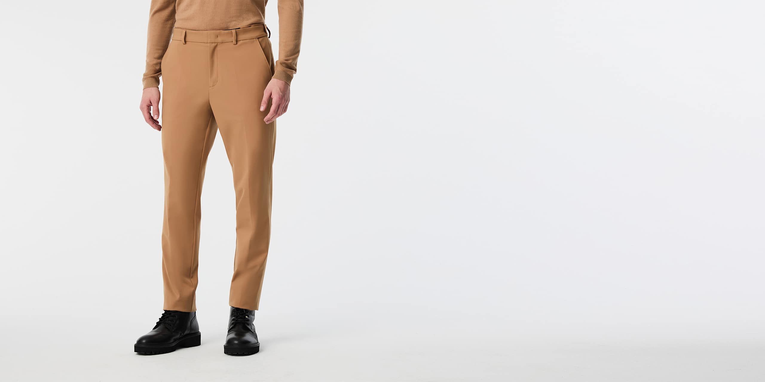 AlphaTauri | PALAS V1.Y8.02 | Pantaloni elasticizzati ad alte prestazioni in Camel for Uomo AlphaTauri | PALAS V1.Y8.02 | Pantaloni elasticizzati ad alte prestazioni in Camel for Uomo