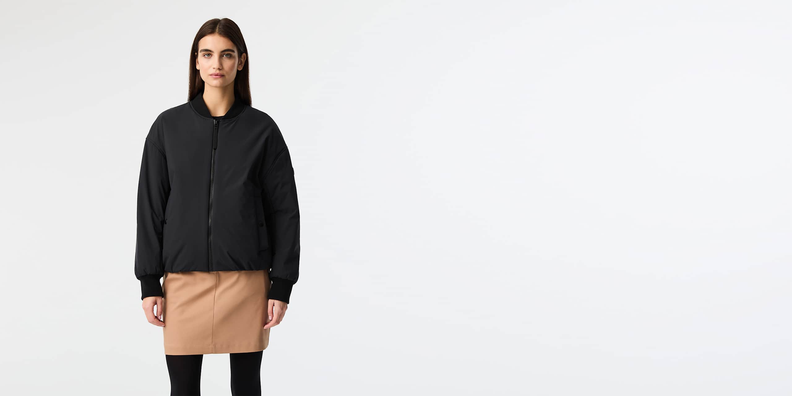 AlphaTauri | OVLY V1.Y9.02 | Water-resistant Primaloft® Bomber Jacket in Black for Women AlphaTauri | OVLY V1.Y9.02 | Water-resistant Primaloft® Bomber Jacket in Black for Women