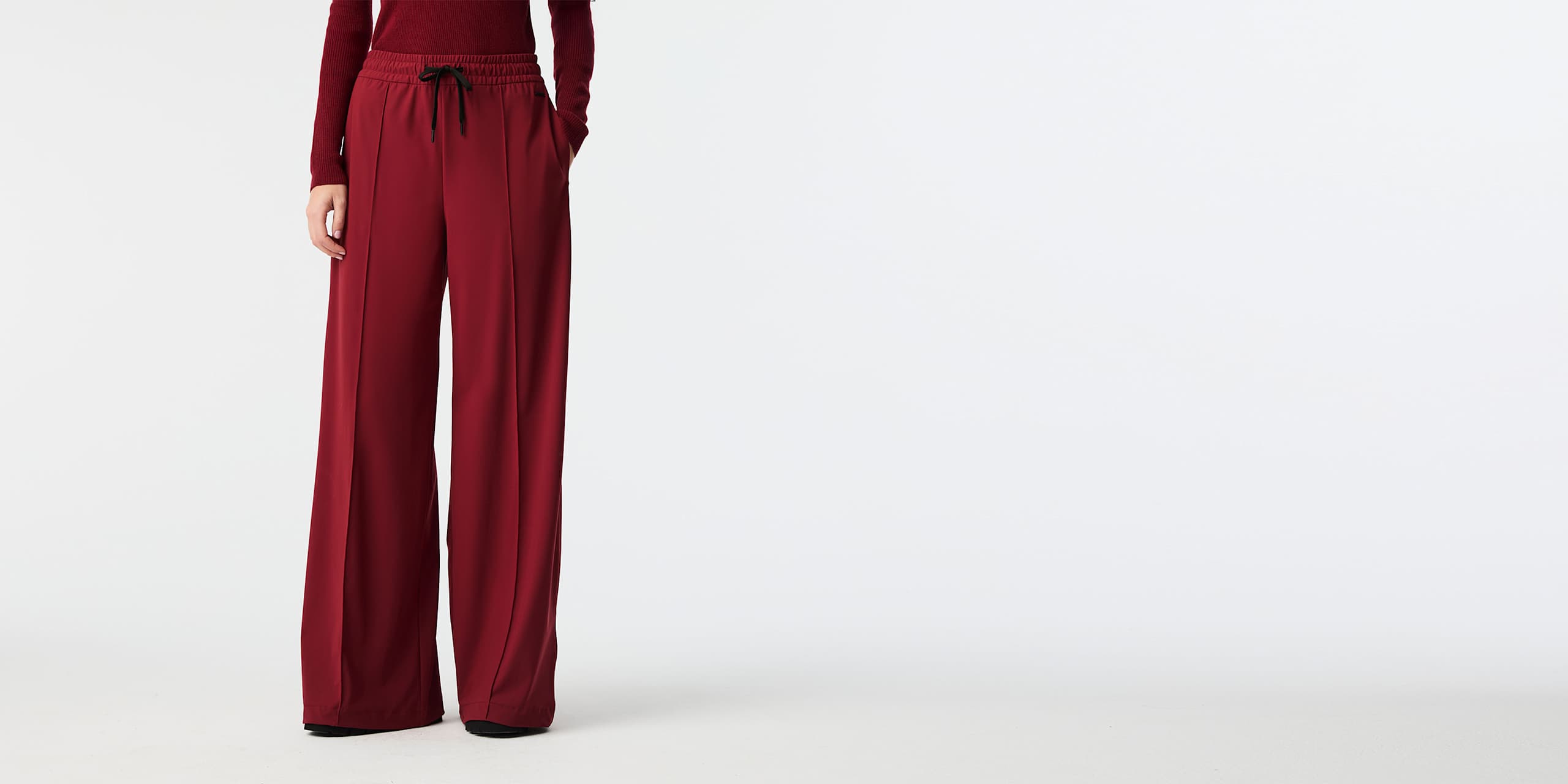 AlphaTauri | PRISM V1.Y9.02 | Hose mit weitem Bein aus Power Stretch Jersey in Dark Berry für Damen AlphaTauri | PRISM V1.Y9.02 | Hose mit weitem Bein aus Power Stretch Jersey in Dark Berry für Damen