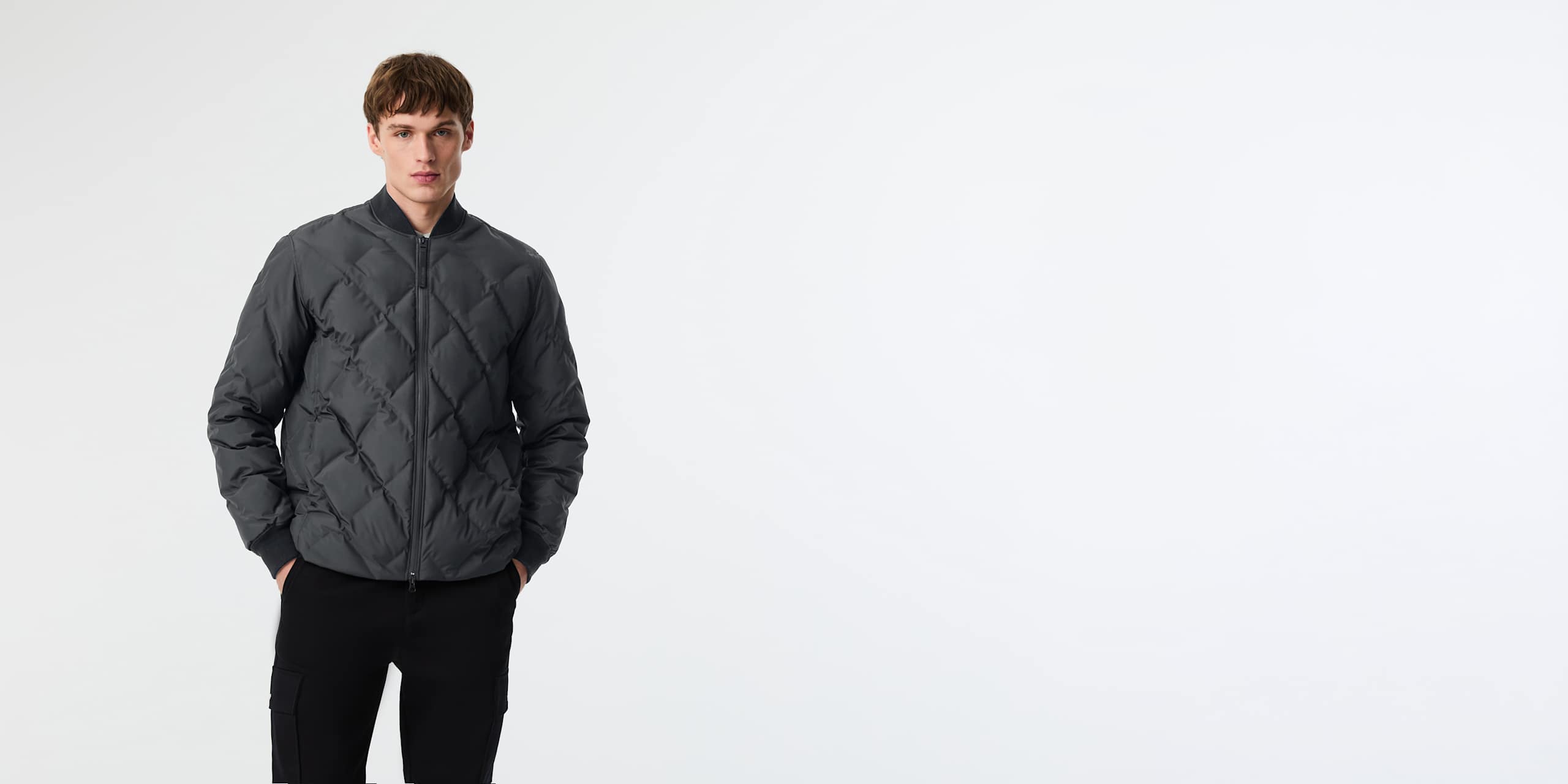 AlphaTauri | OCTAL V1.Y9.02 | Veste bomber matelassée Primaloft® in Dark Moss for Homme