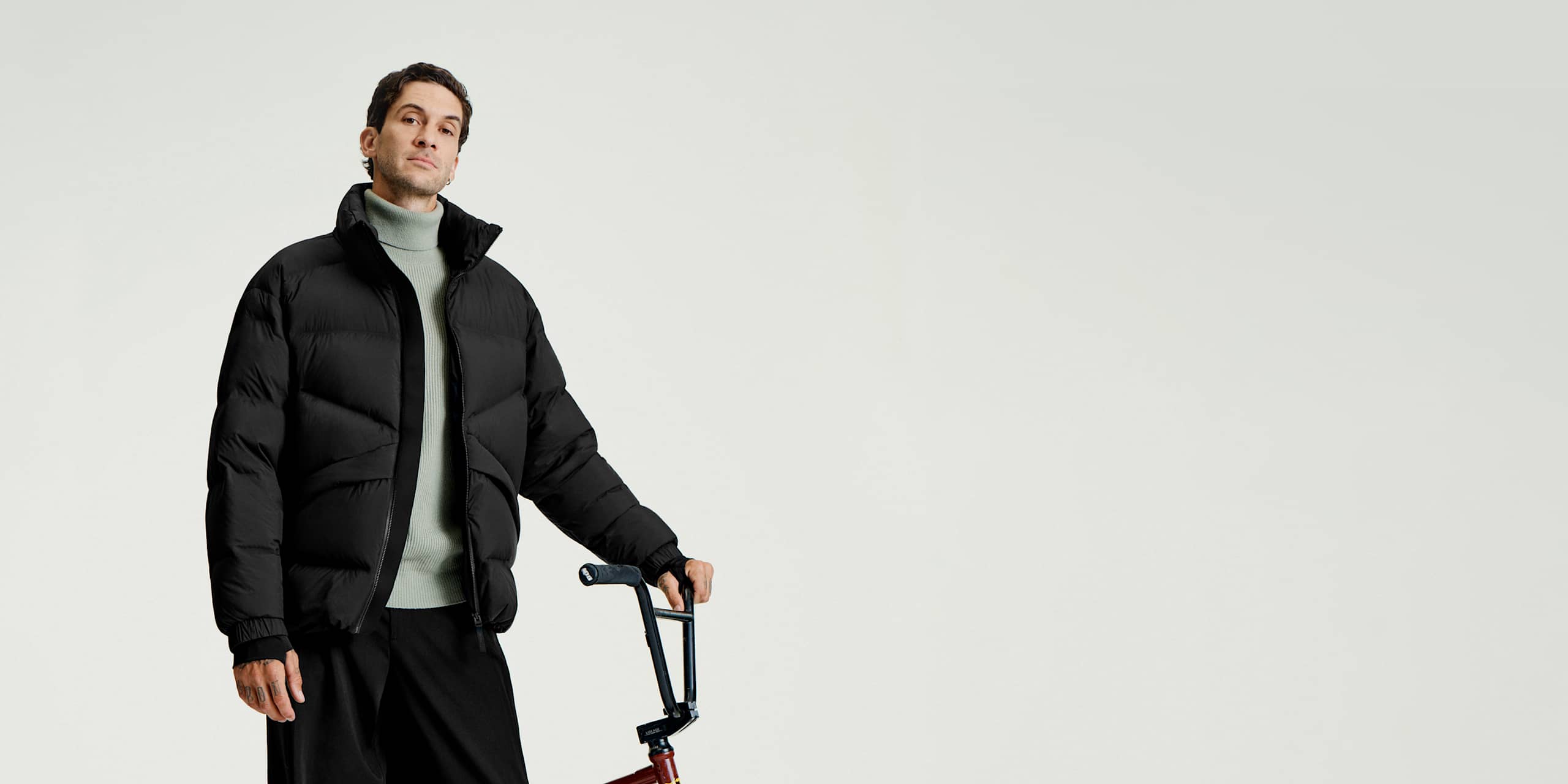AlphaTauri | OLAVON V1.Y10.02 | Ultraleichte verstaubare Daunenjacke in Dandois Black für Herren