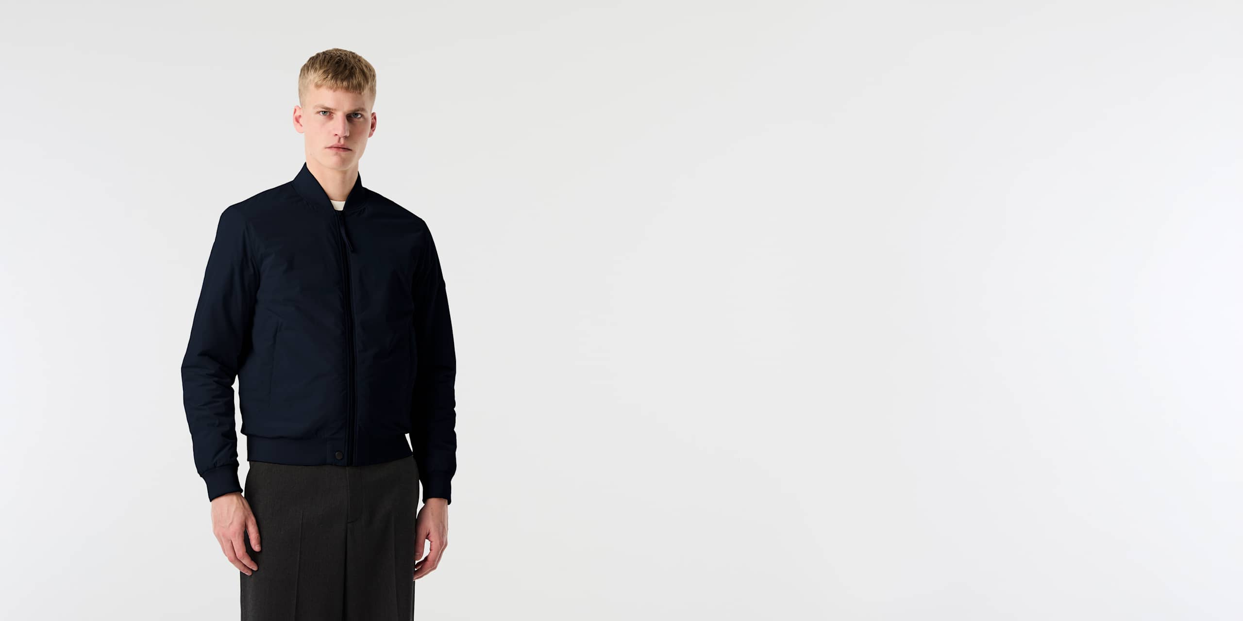 AlphaTauri | OUBLIS V1.Y10.02 | Chaqueta bomber ligera, acolchada y repelente al agua con Primaloft® in Dark Navy for Hombre