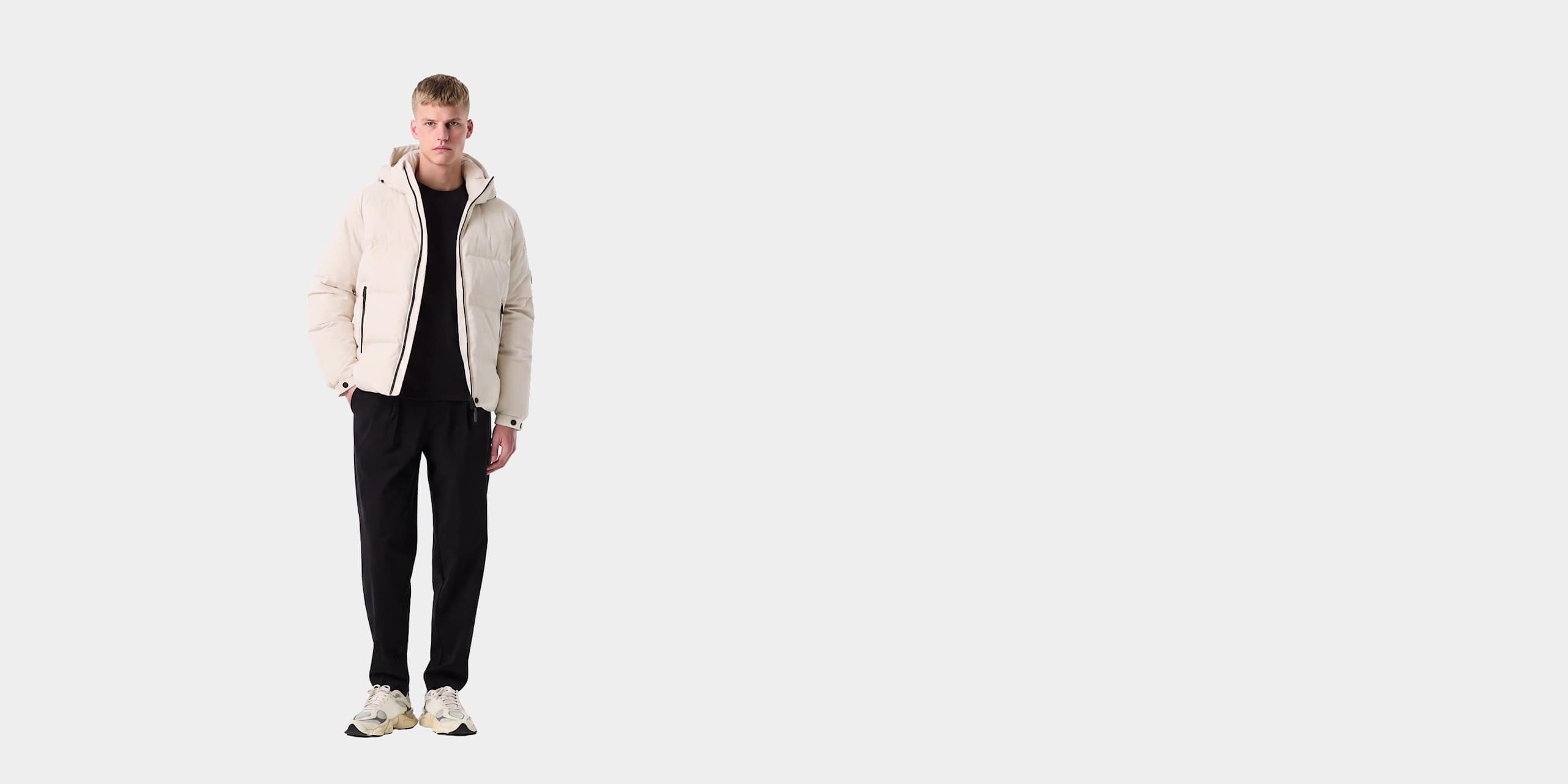 AlphaTauri | ODORU V4.Y10.02 | Chaqueta de plumas acolchada in Stone for Hombre