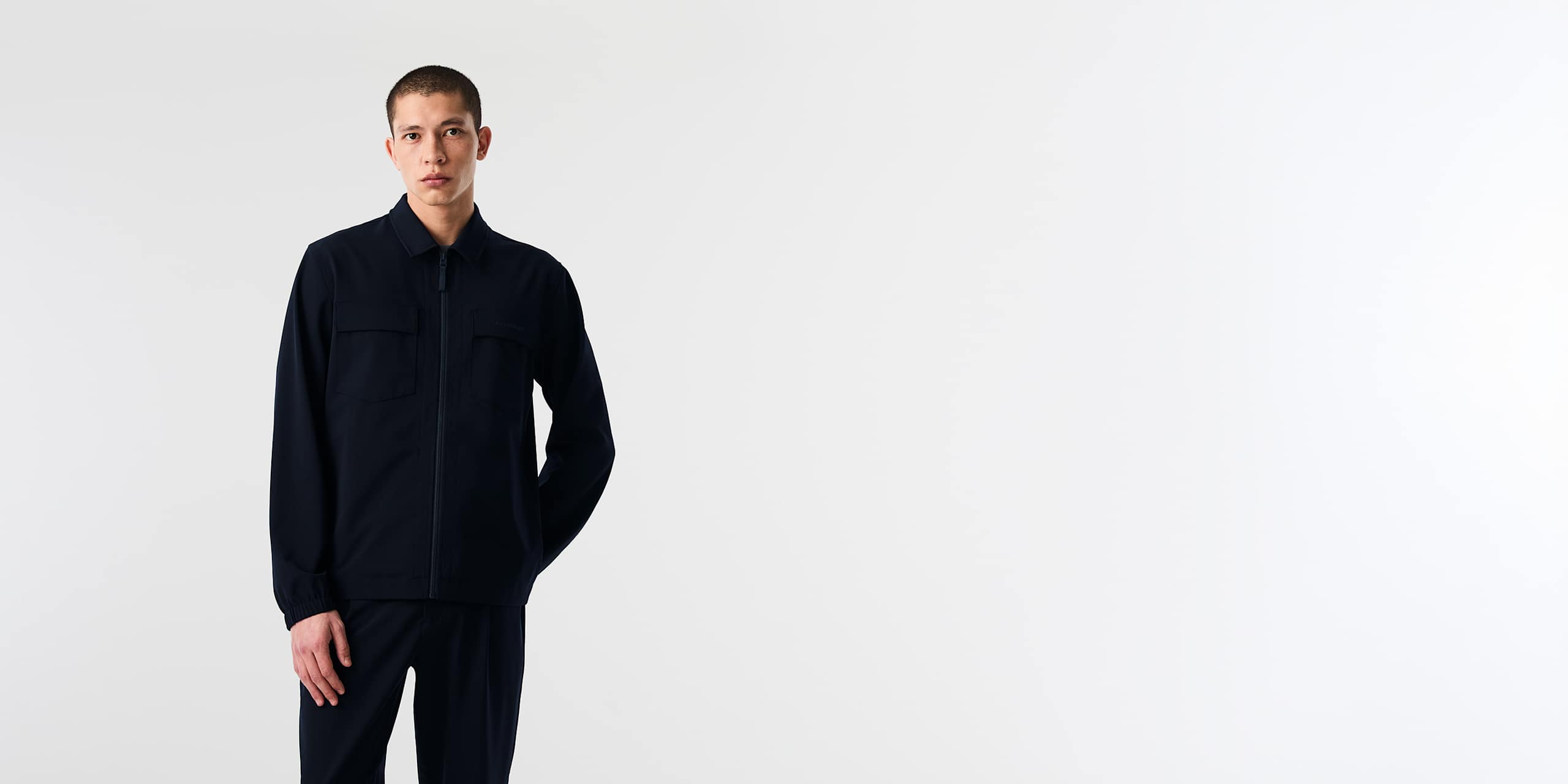 AlphaTauri | ONGERS V1.Y10.02 | Water-repellent Overshirt with 4-Way-Stretch in Dark Navy für Herren
