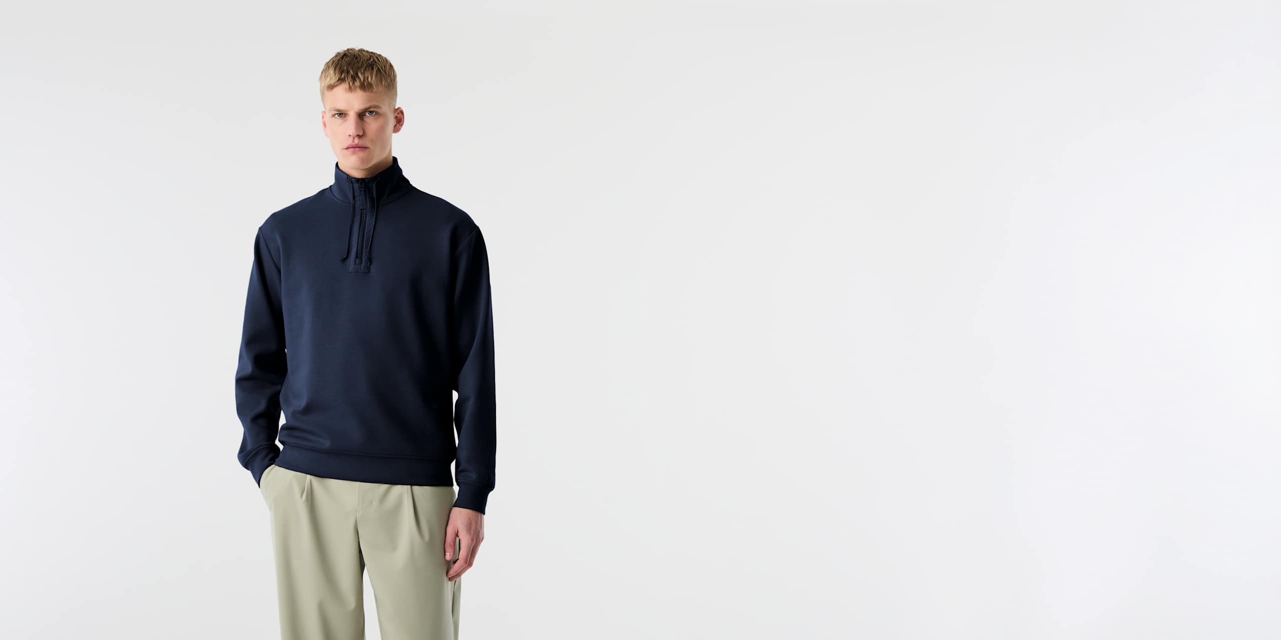 AlphaTauri | SYLVES V1.Y10.02 | Sweat-shirt hybride demi-zippé in Dark Navy for Homme