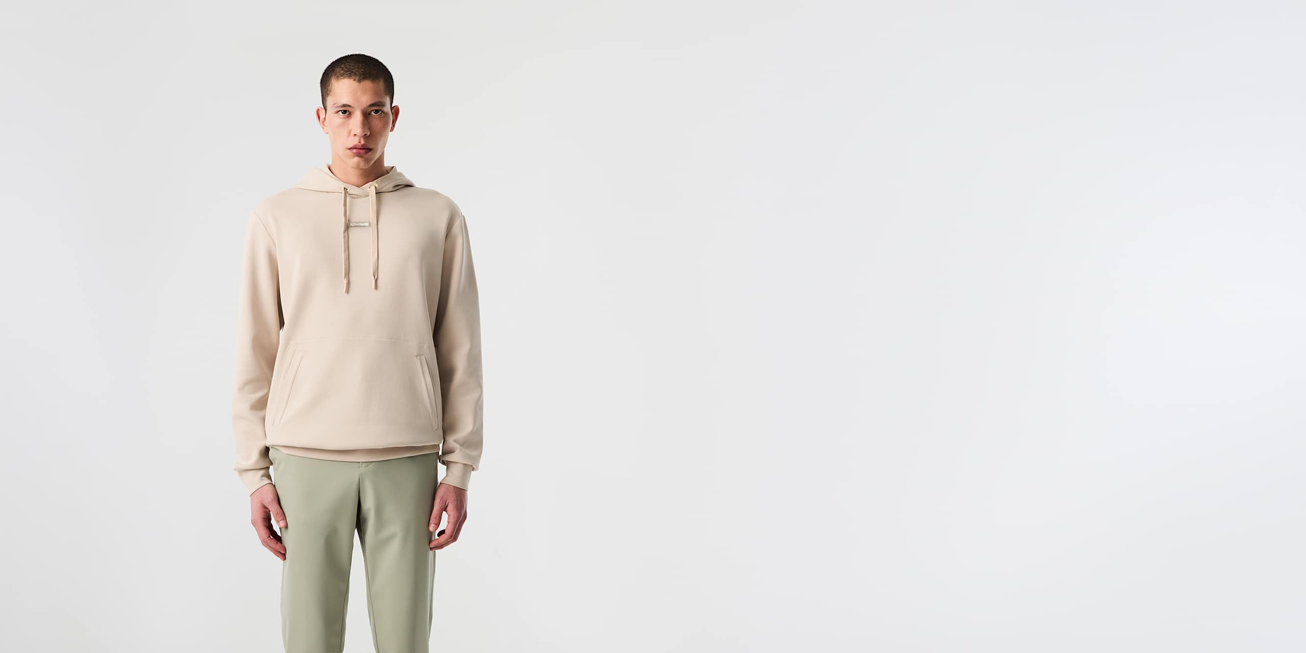 AlphaTauri | SKY V2.Y9.02 | Sweat à capuche avec bande logo in Stone for Homme