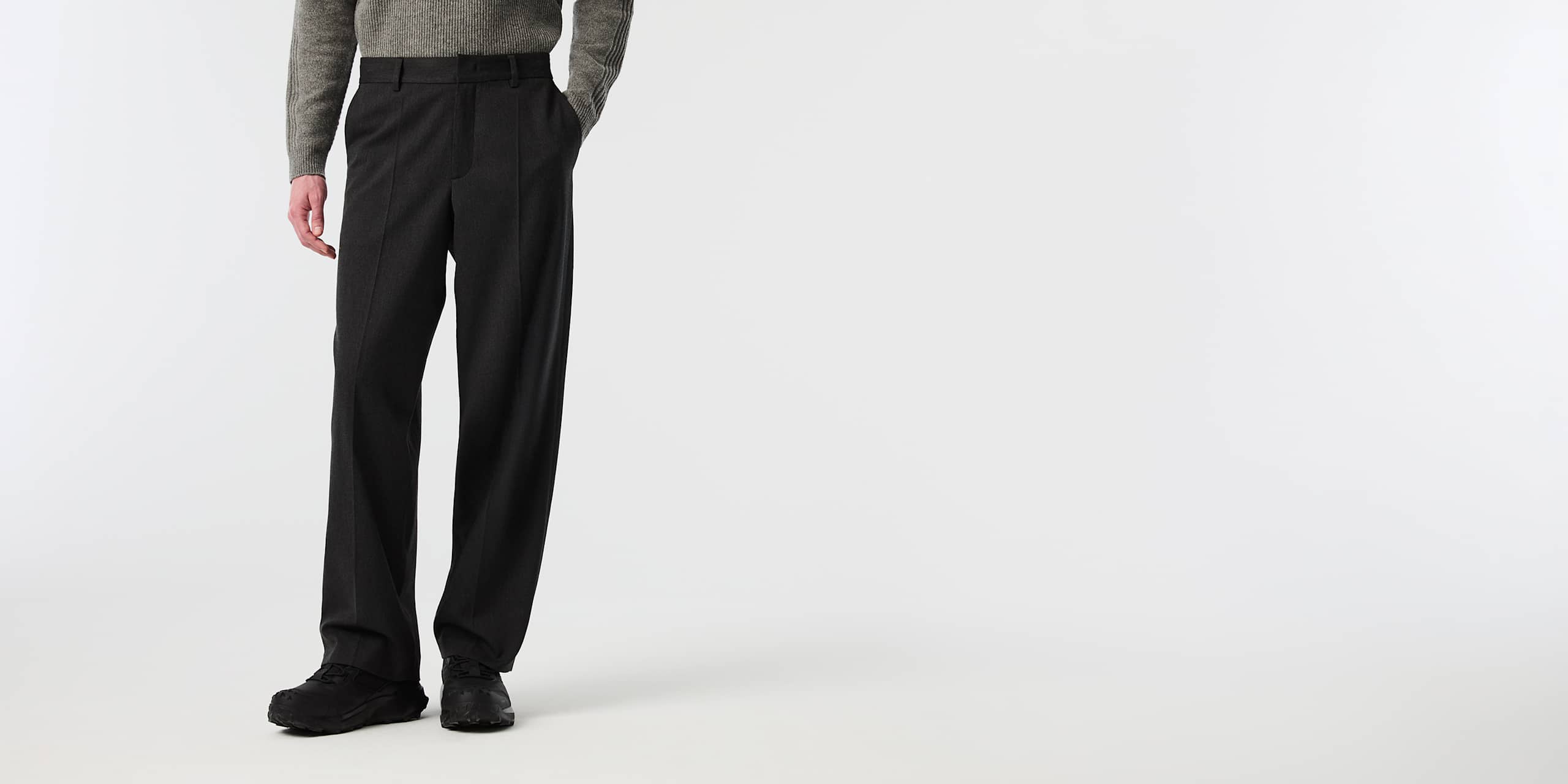 AlphaTauri | PERVAL V1.Y10.02 | Pantalón de lana de pernera ancha in Dark Grey Melange for Hombre
