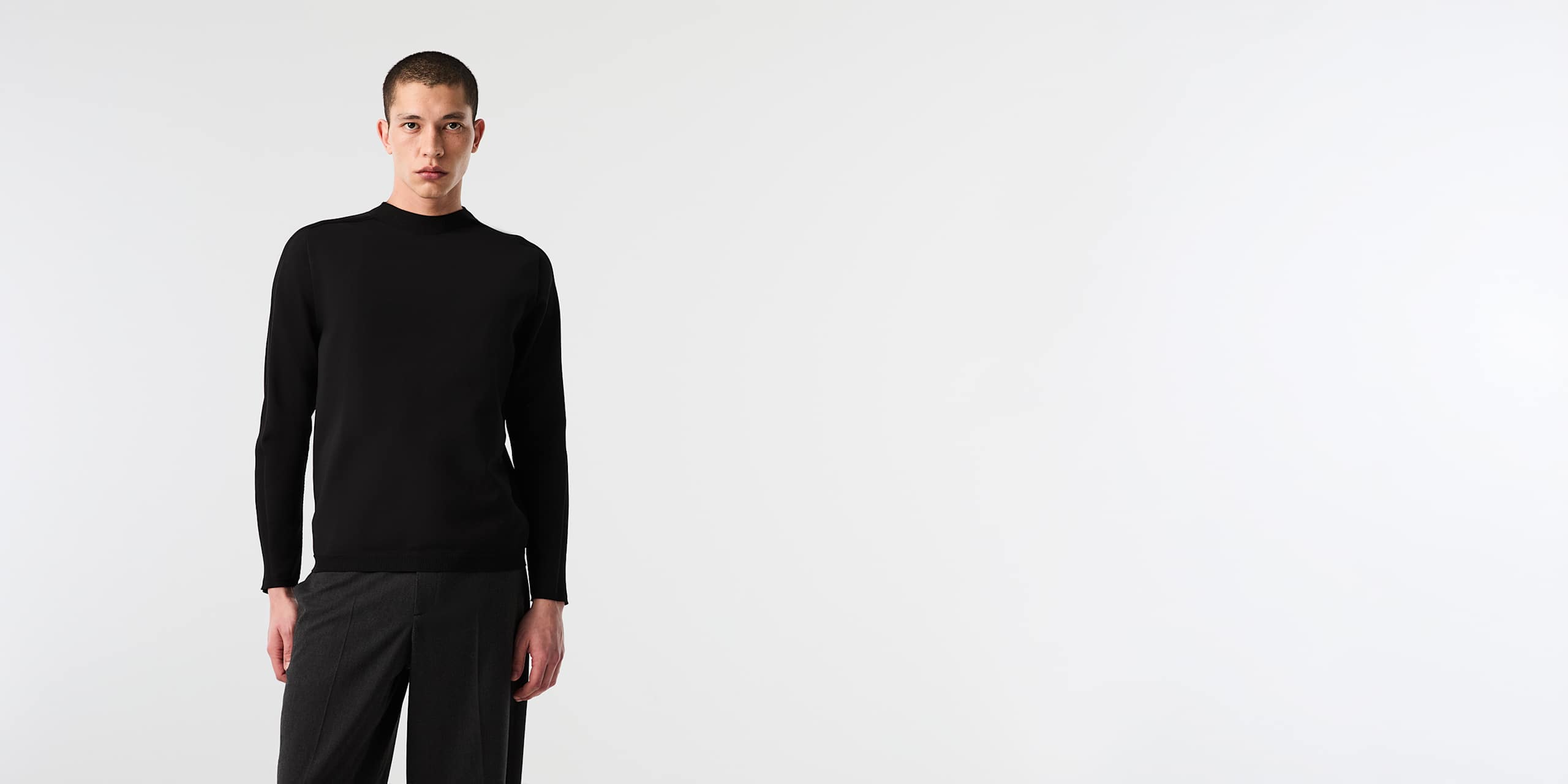 AlphaTauri | FRASBOURG V1.Y10.02 | 3D Knit Mockneck Sweater in Black for Uomo