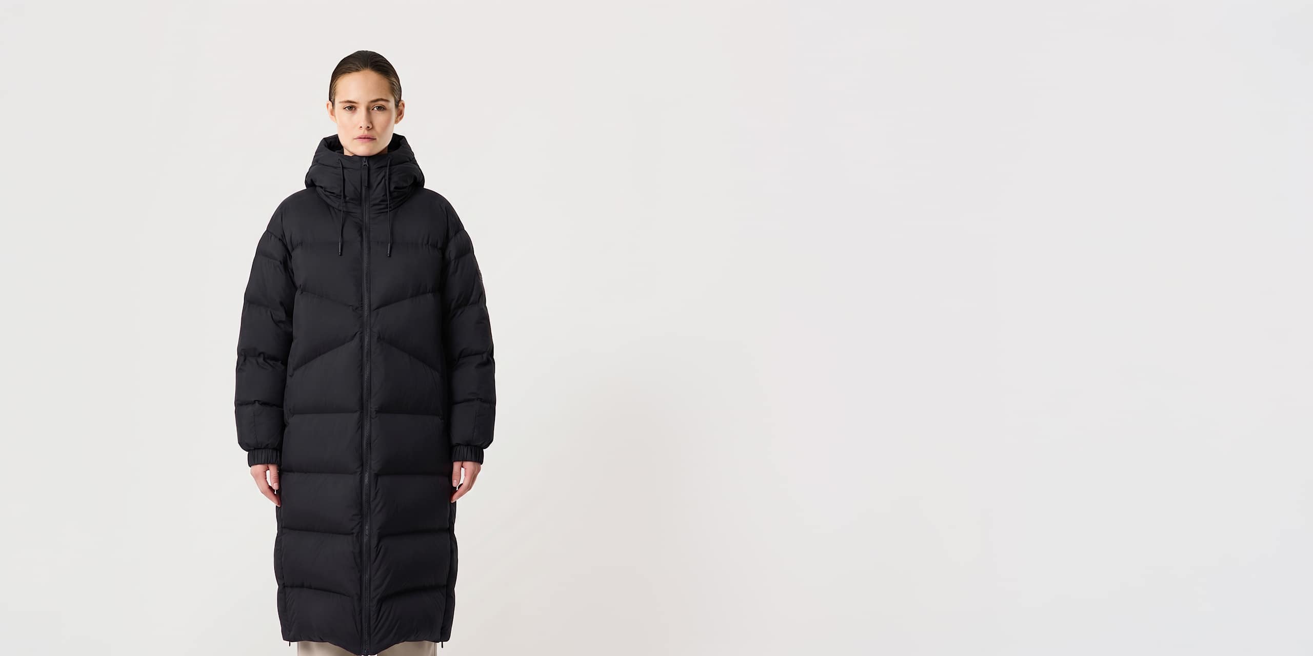 AlphaTauri | OMINI V1.Y10.02 | Water-repellent Ultra-light Padded Coat in Black for Donna