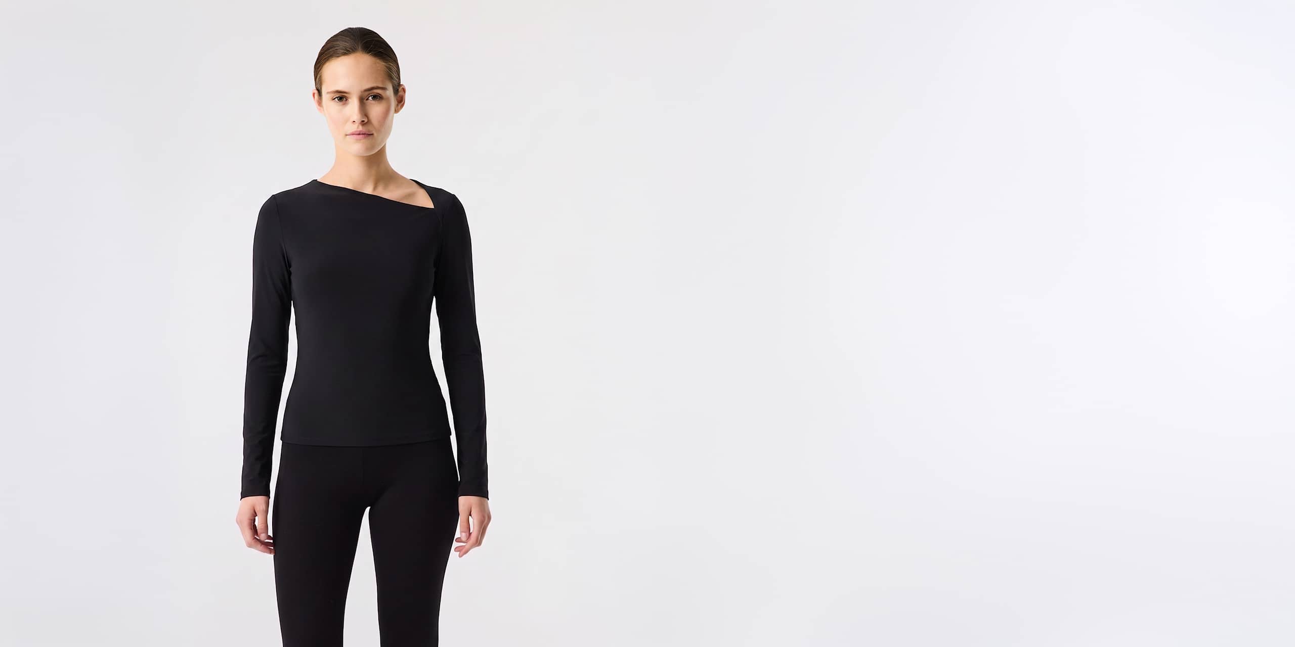 AlphaTauri | JESARO V1.Y10.02 | Power Stretch Jersey Longsleeve with Cut-Out Detail in Black for Donna