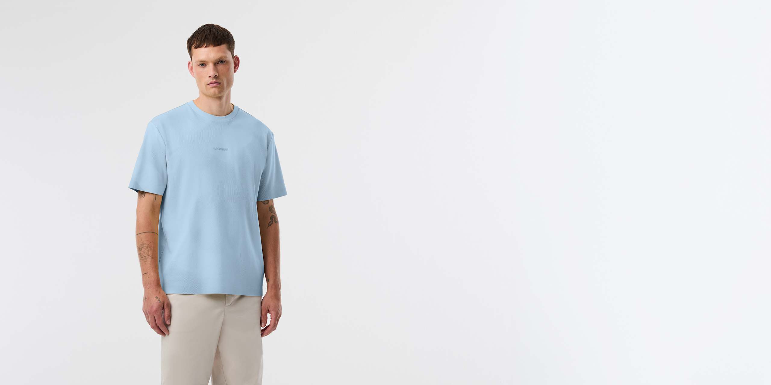AlphaTauri | JANPO V2.Y10.01 | T-shirt à motif imprimé in AOP dark navy / clouded blue for Homme