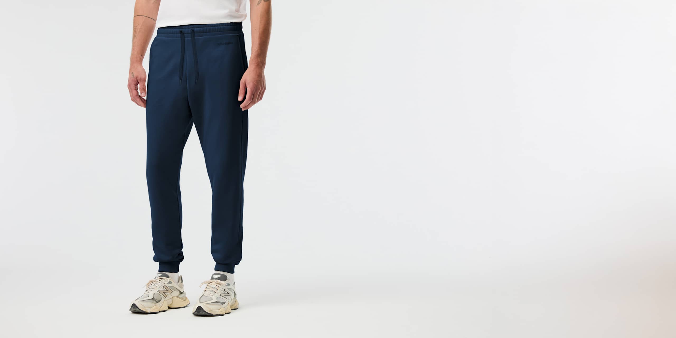 AlphaTauri | PHERO V3.Y10.01 | Pantalón de deporte con logotipo de la marca in Dark Navy for Hombre