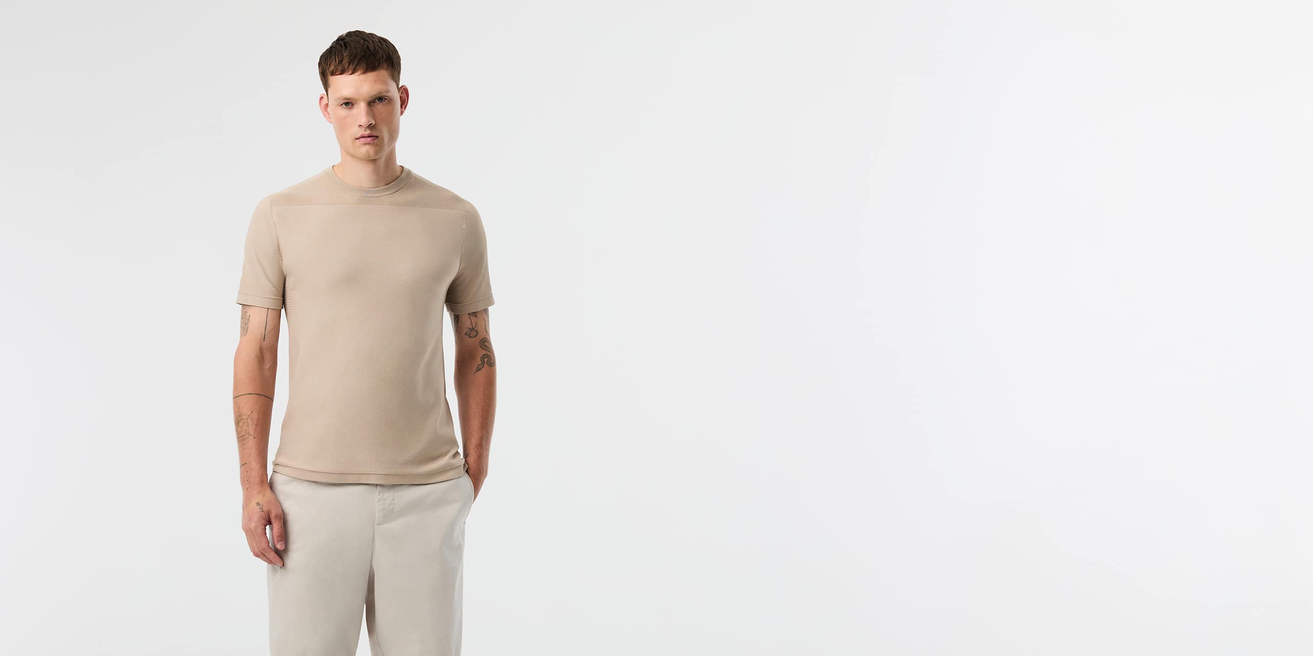 AlphaTauri | FOSOS V5.Y10.01 | T-shirt en maille performance 3D in Dune for Homme