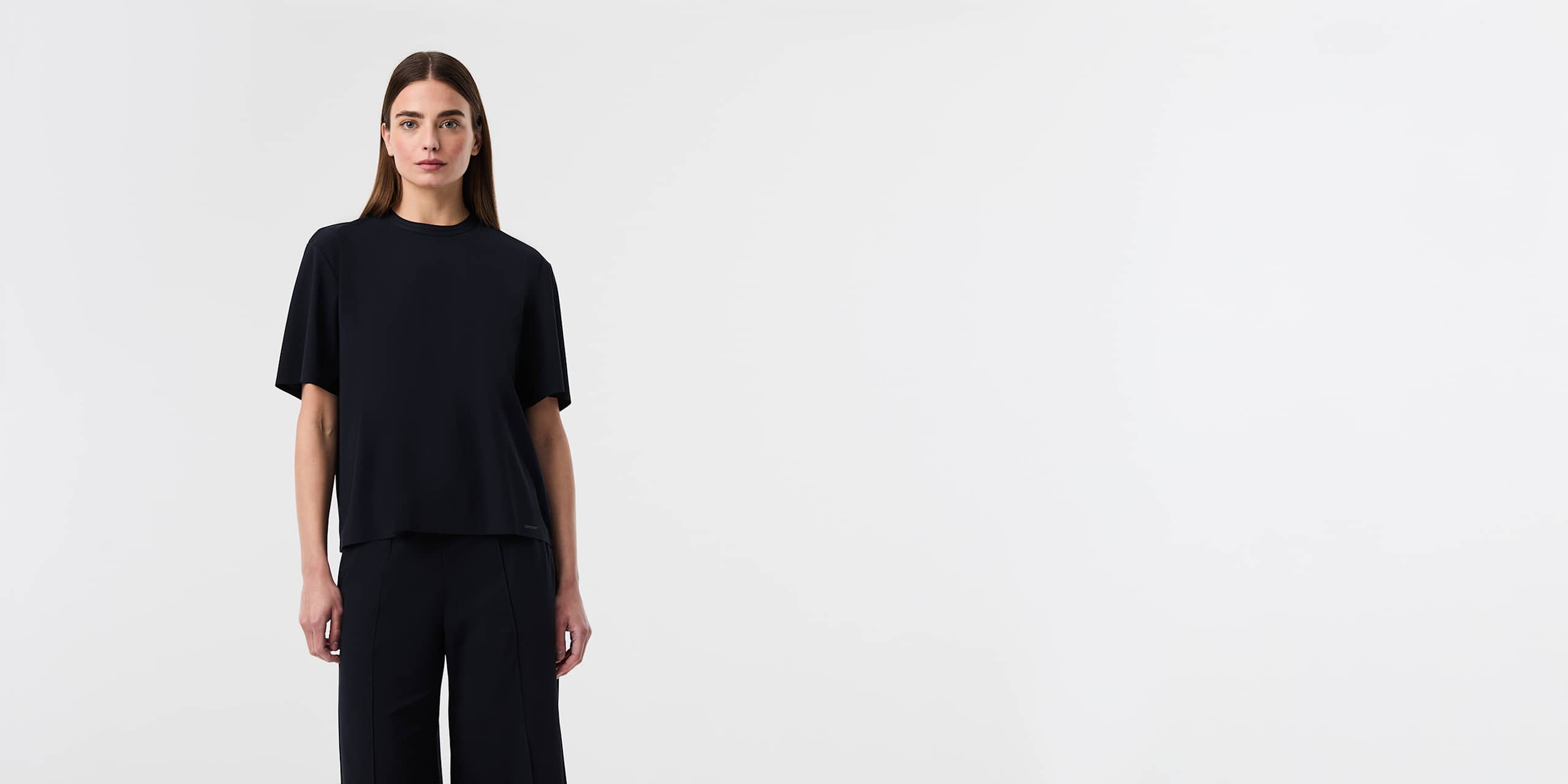 AlphaTauri | JEUWAL V3.Y10.01 | Oversized Power Stretch Jersey T-Shirt in Dark Navy for Women