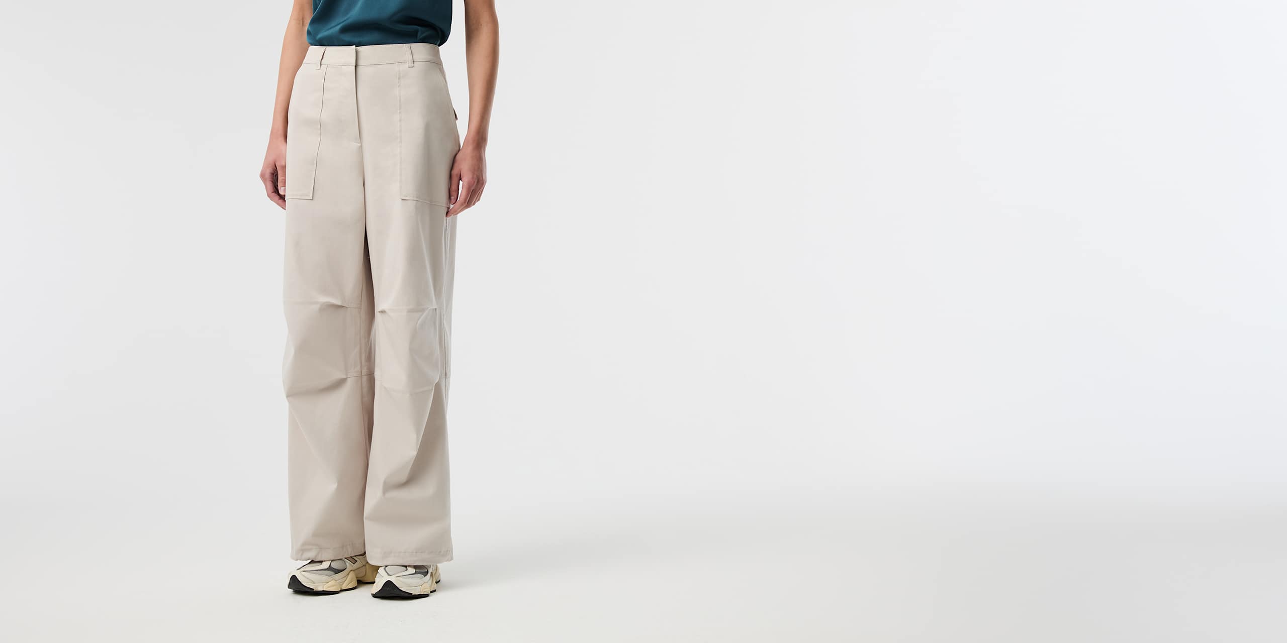 AlphaTauri | PURA V1.Y10.01 | Leichte Baggy-Hose aus Biobaumwolle in Stone für Damen