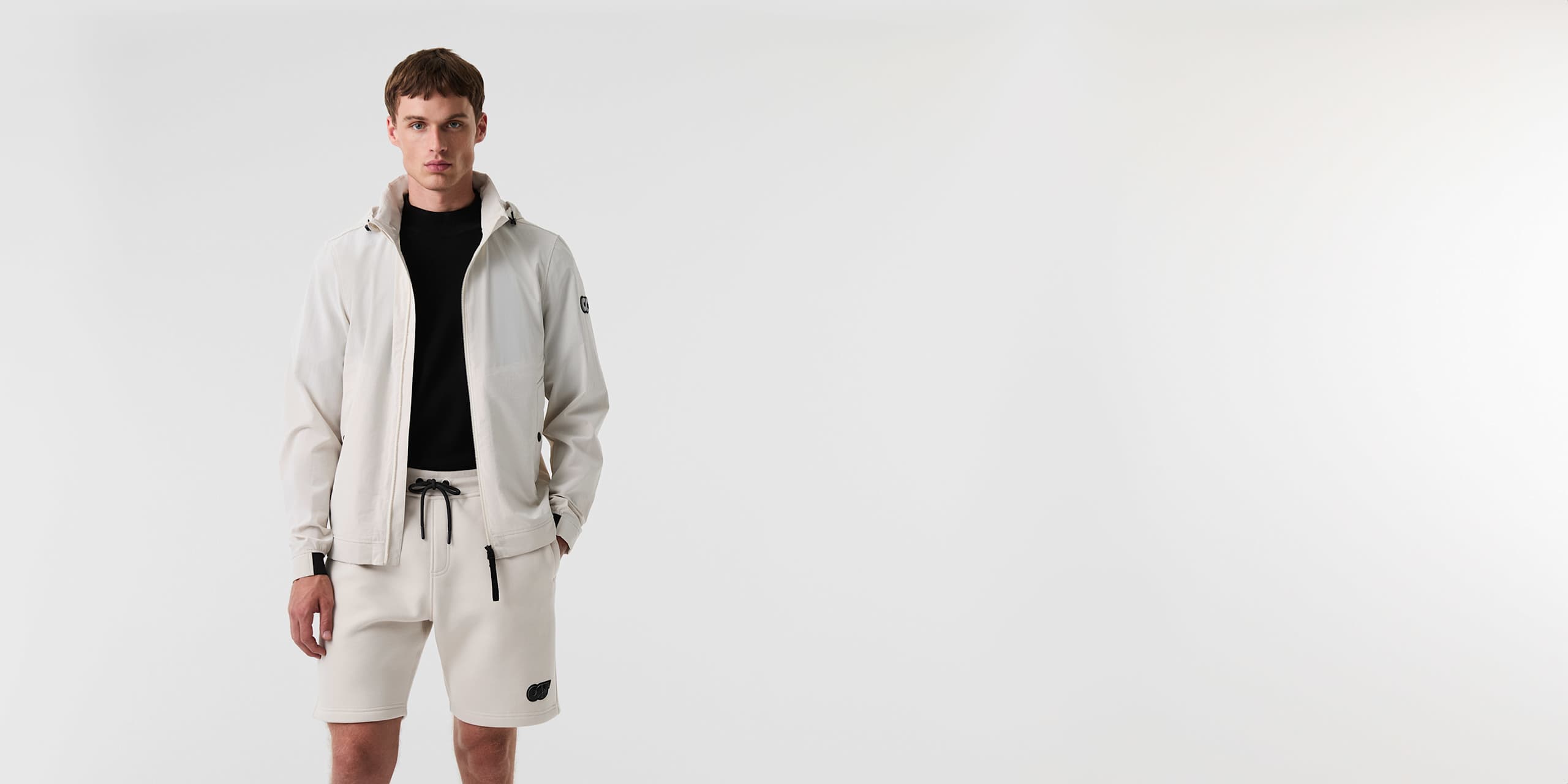 AlphaTauri | OMIDO V1.Y9.01 | Leichte Jacke in Cremeweiß für Herren AlphaTauri | OMIDO V1.Y9.01 | Leichte Jacke in Cremeweiß für Herren