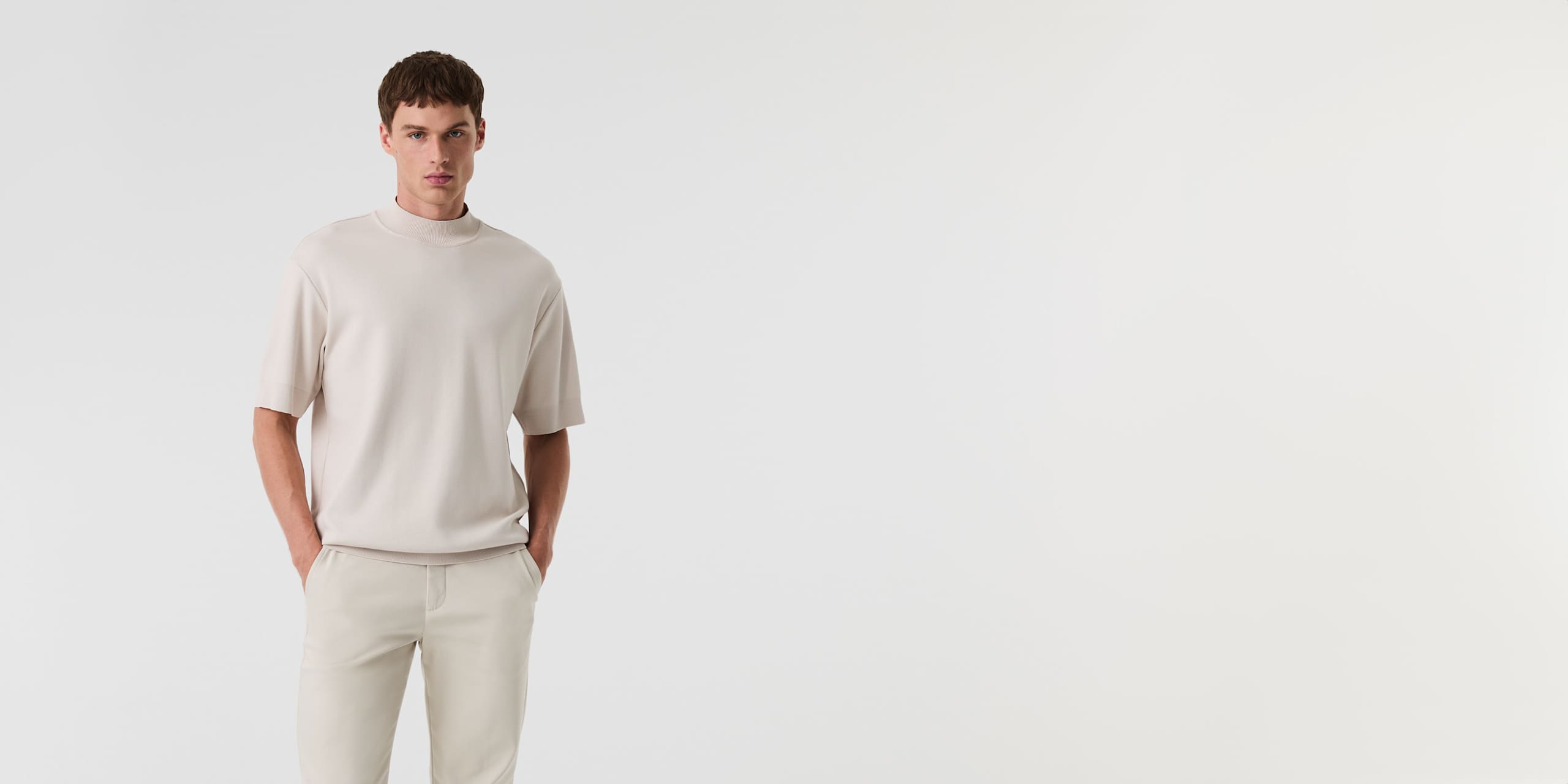AlphaTauri | SAAMO V1.Y9.01 | T-Shirt aus Baumwolle mit Interlock-Struktur in Stone für Herren AlphaTauri | SAAMO V1.Y9.01 | T-Shirt aus Baumwolle mit Interlock-Struktur in Stone für Herren