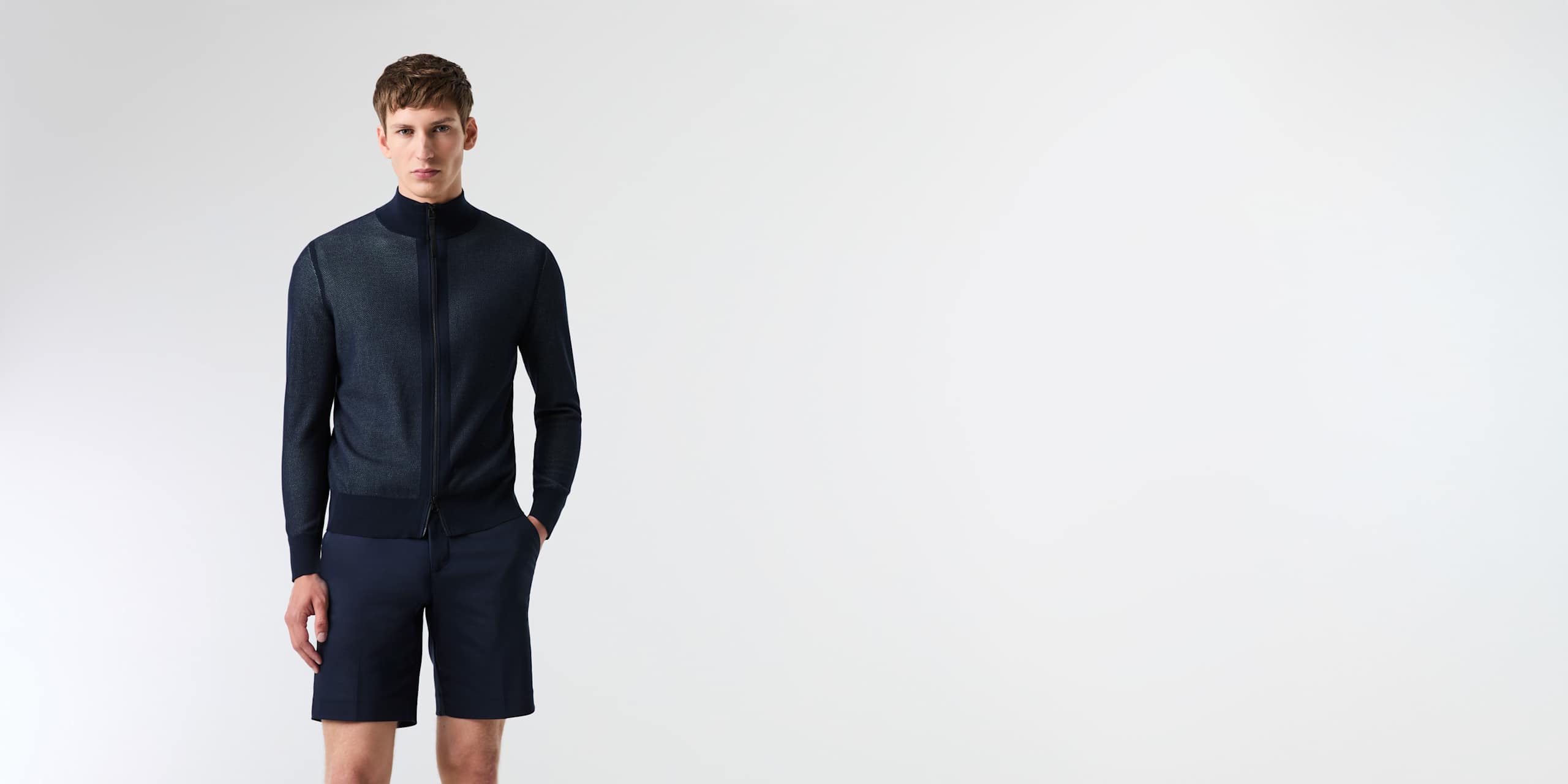 AlphaTauri | FAWAN V1.Y9.01 | Strickjacke aus Baumwolle und Lyocell in Navy für Herren AlphaTauri | FAWAN V1.Y9.01 | Strickjacke aus Baumwolle und Lyocell in Navy für Herren