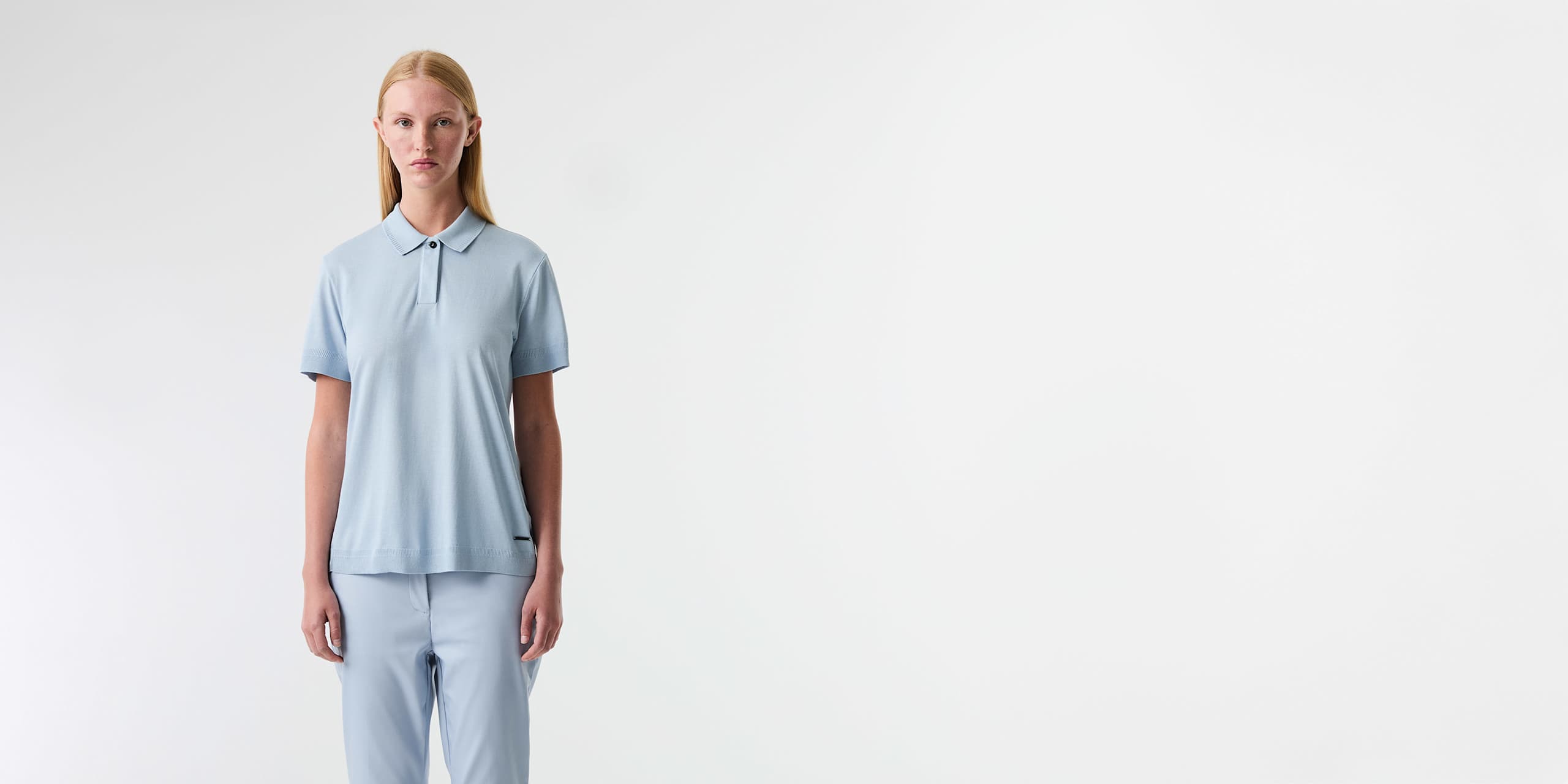 AlphaTauri | JOPNO V1.Y9.01 | Polo-Shirt in Fog Blue for Women AlphaTauri | JOPNO V1.Y9.01 | Polo-Shirt in Fog Blue for Women