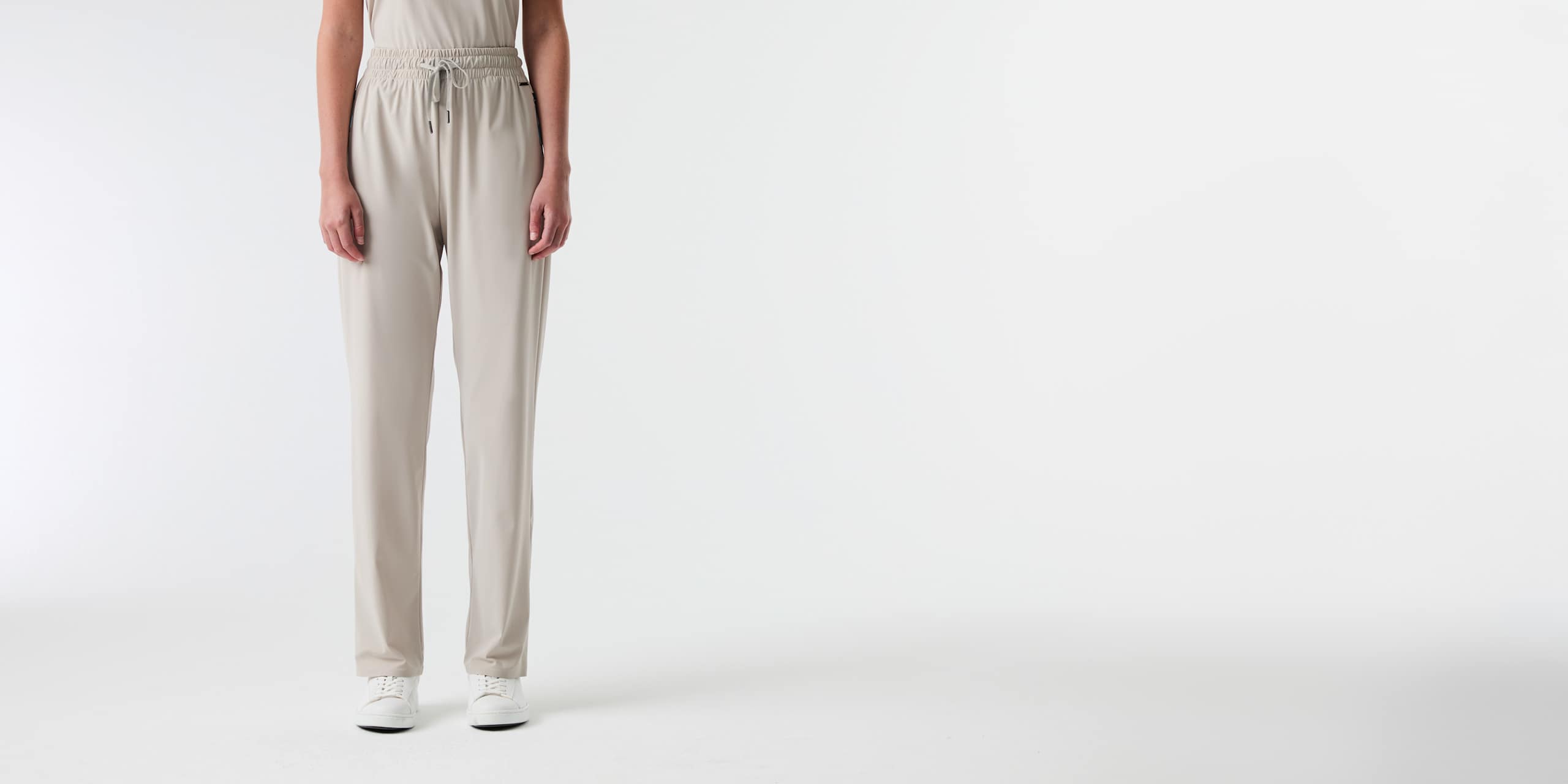 AlphaTauri | PEURAL V3.Y9.01 | Pantalones de punto Power Stretch in Stone for Mujer AlphaTauri | PEURAL V3.Y9.01 | Pantalones de punto Power Stretch in Stone for Mujer