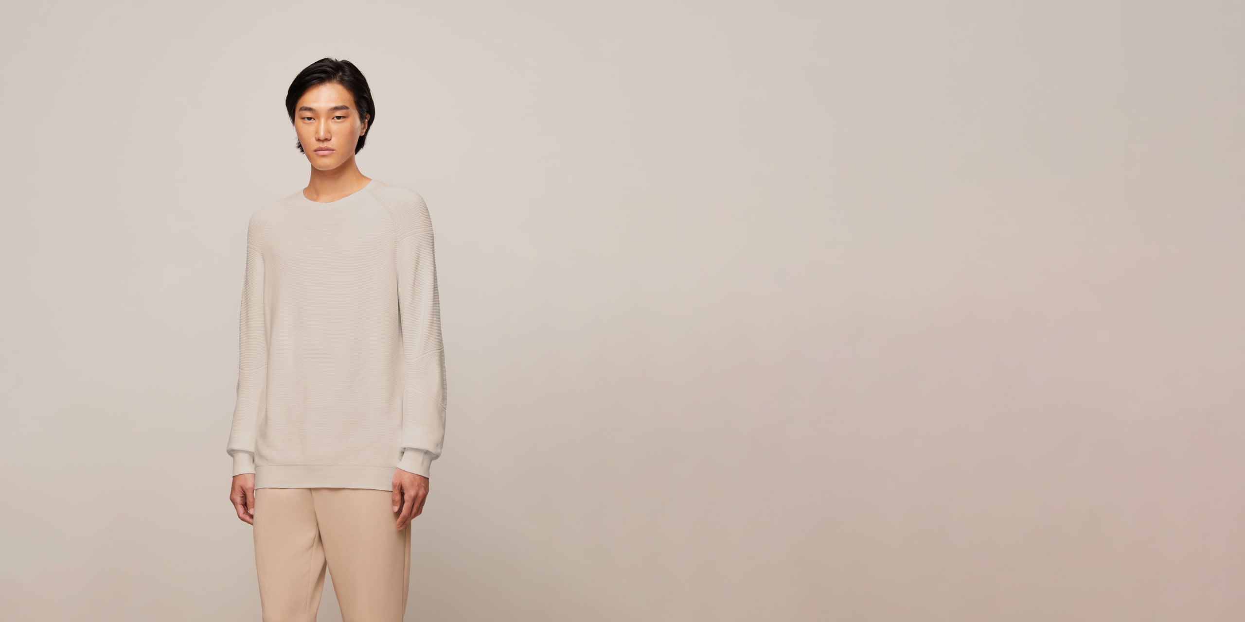 AlphaTauri | FOSOP V3.Y5.02 | Seamless 3D Performance Knit Crewneck Sweater in Sand for Men AlphaTauri | FOSOP V3.Y5.02 | Seamless 3D Performance Knit Crewneck Sweater in Sand for Men